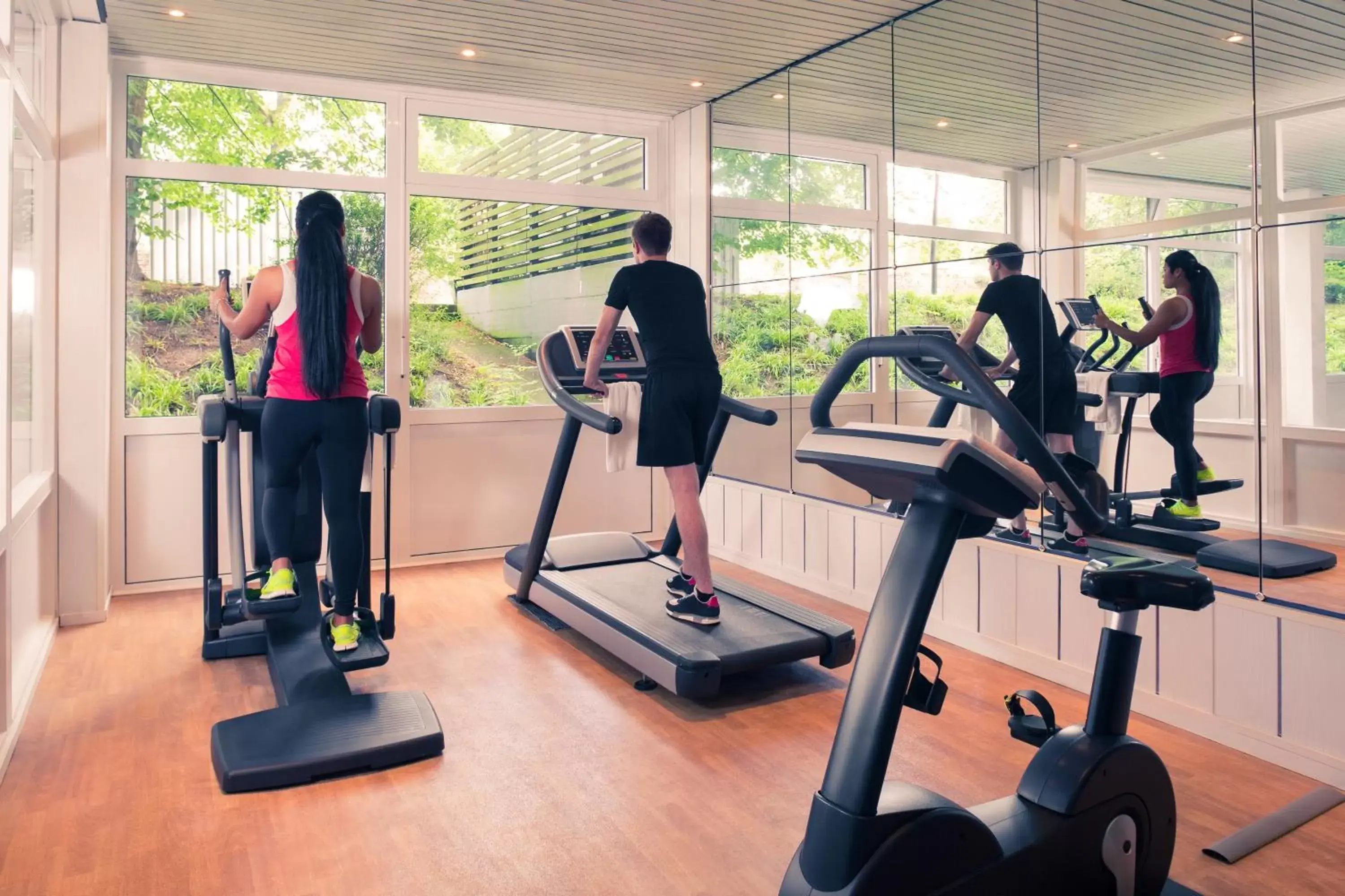 Fitness centre/facilities, Fitness Center/Facilities in Mercure Hotel Köln West