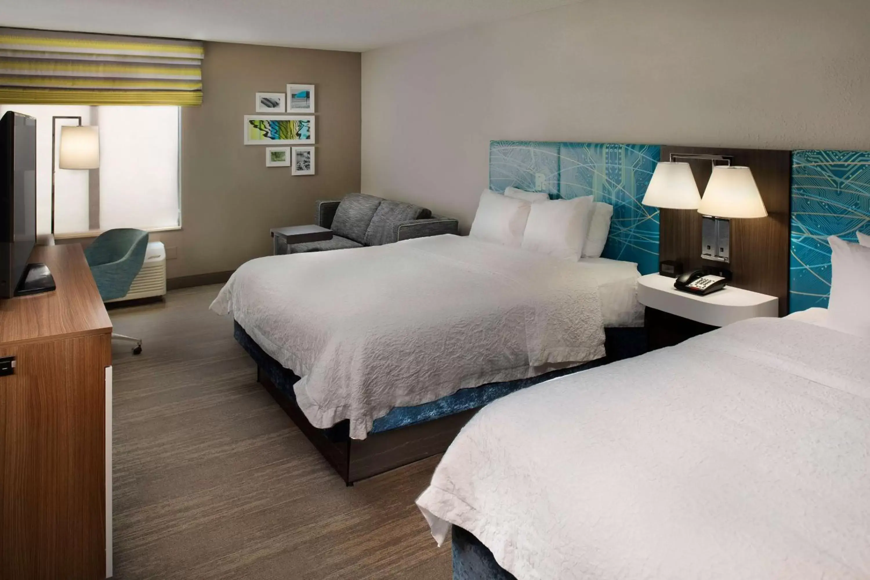 Bed in Hampton Inn Hilton Head