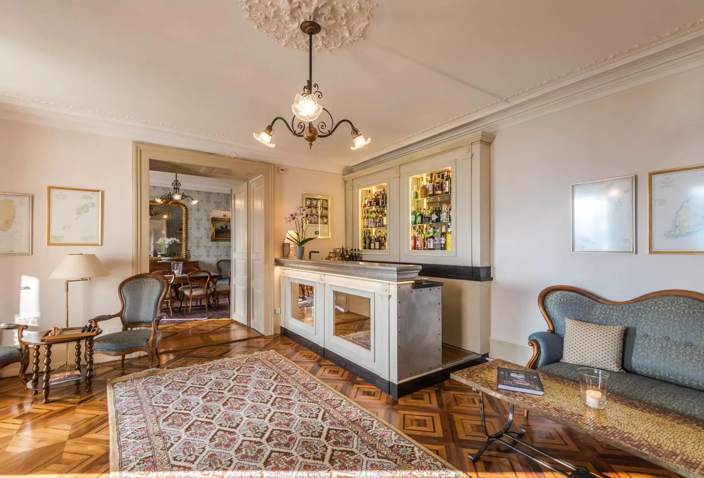 Lounge or bar, Seating Area in Swiss Historic Hotel Masson