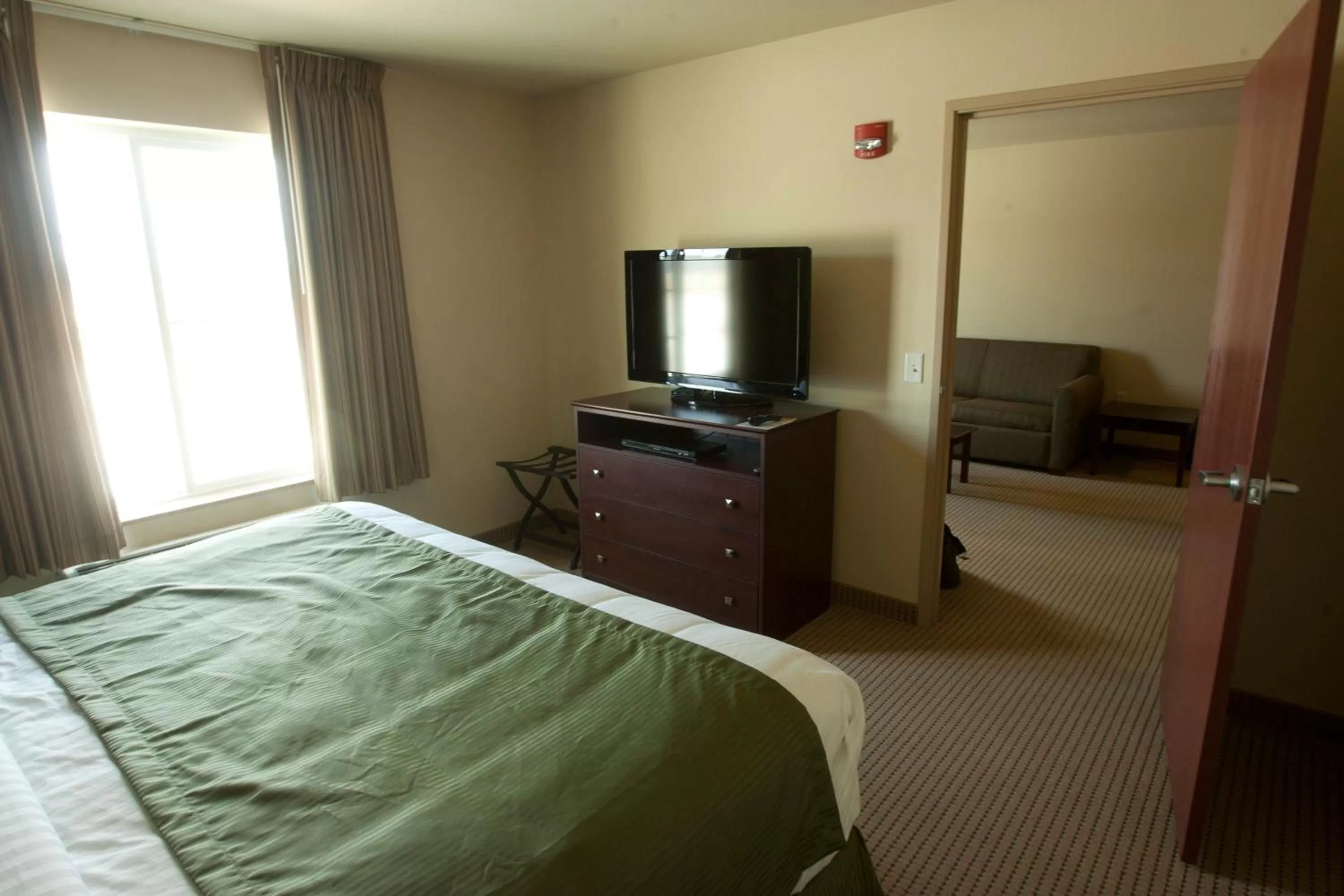 Bed in Cobblestone Inn & Suites - Brillion