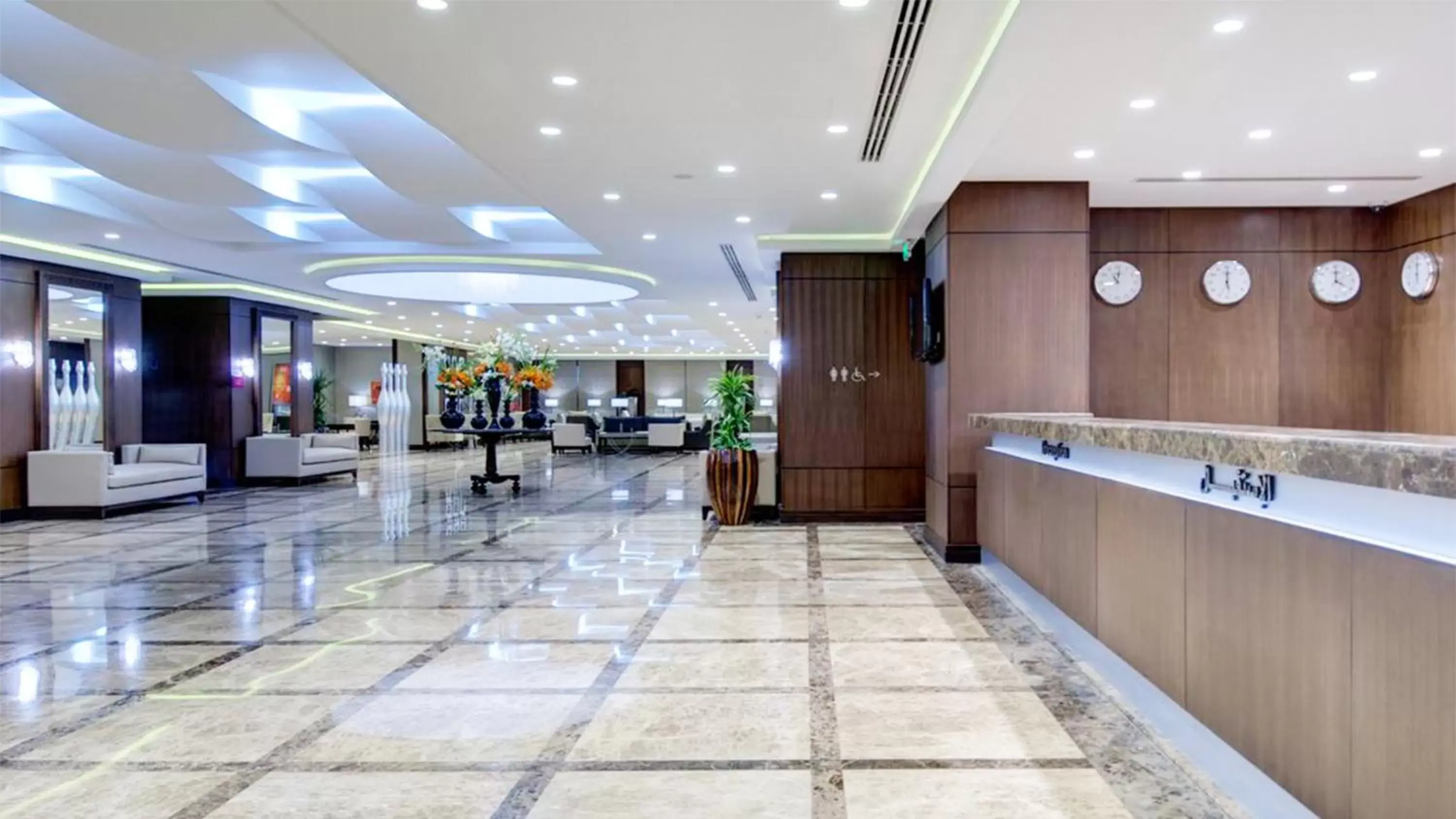 Property building, Lobby/Reception in Crowne Plaza Madinah, an IHG Hotel