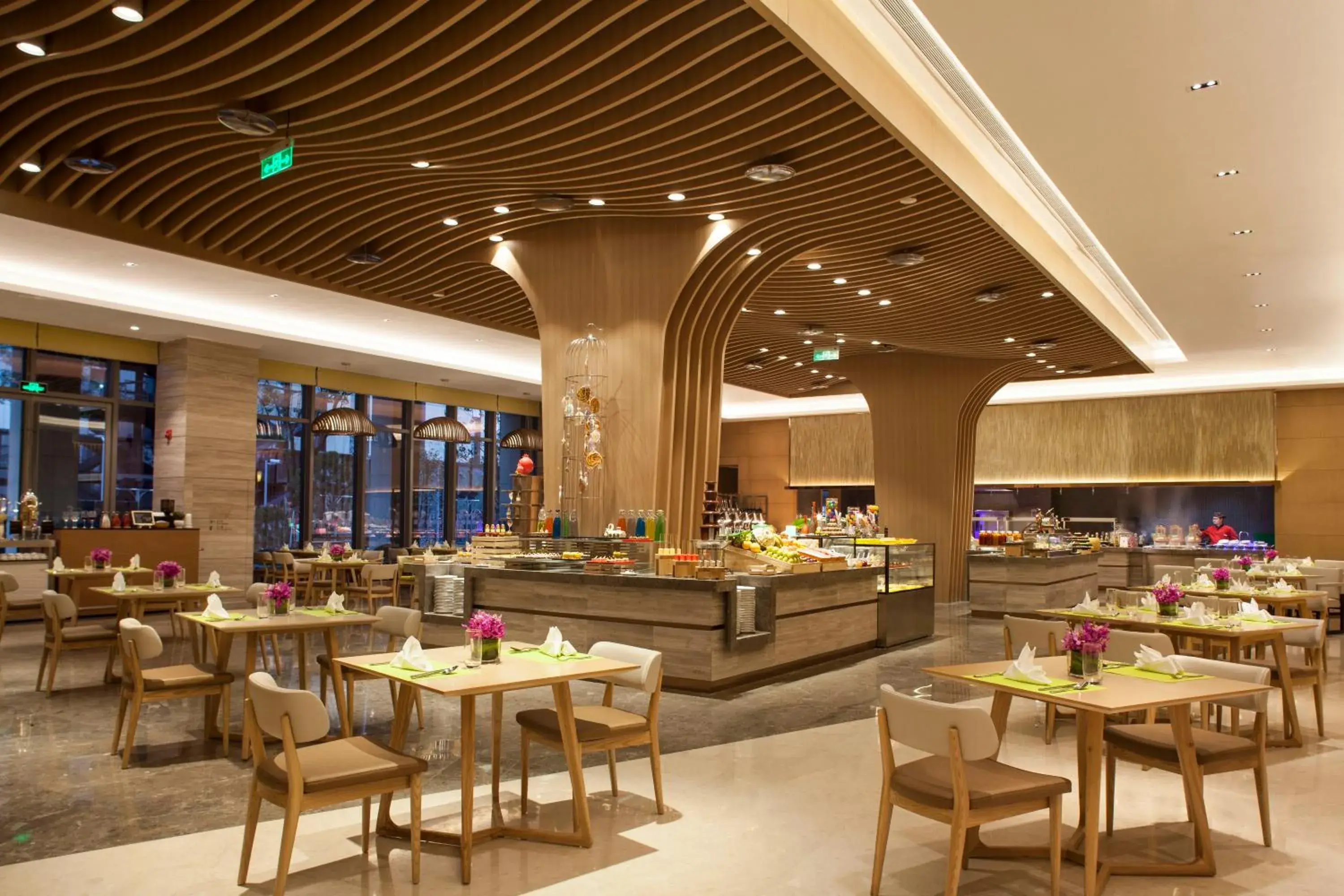 Restaurant/Places to Eat in Holiday Inn Suzhou Huirong Plaza, an IHG Hotel