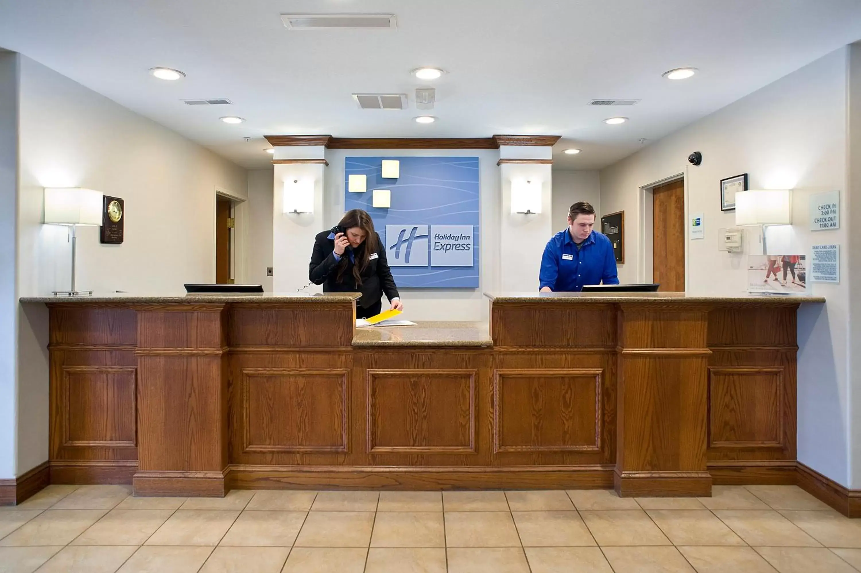 Property building, Staff in Holiday Inn Express Hotel & Suites Brookings, an IHG Hotel