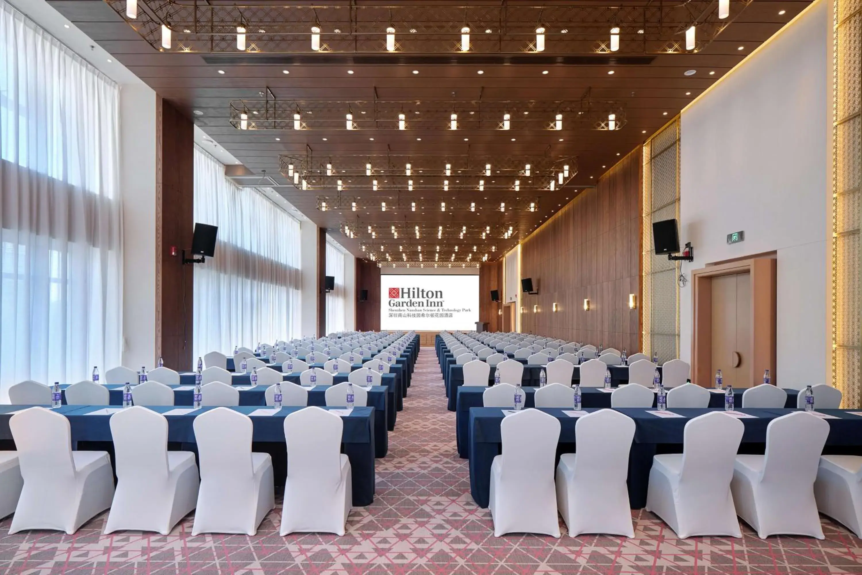 Meeting/conference room in Hilton Garden Inn Shenzhen Nanshan Science & Technology Park