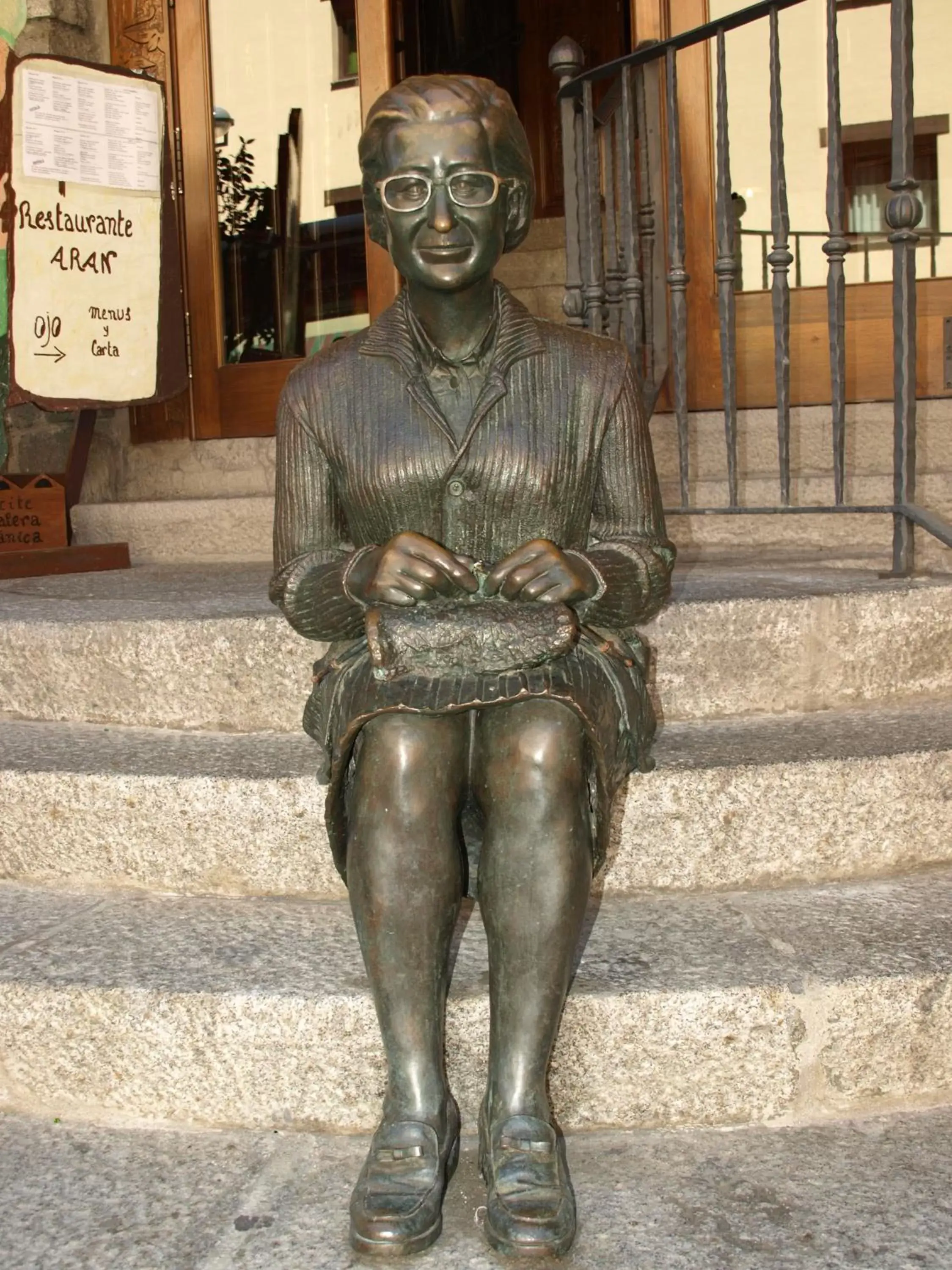 Facade/entrance in Hotel Aran La Abuela