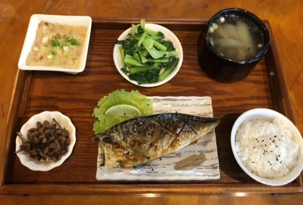 Restaurant/places to eat in Full Moon Spa