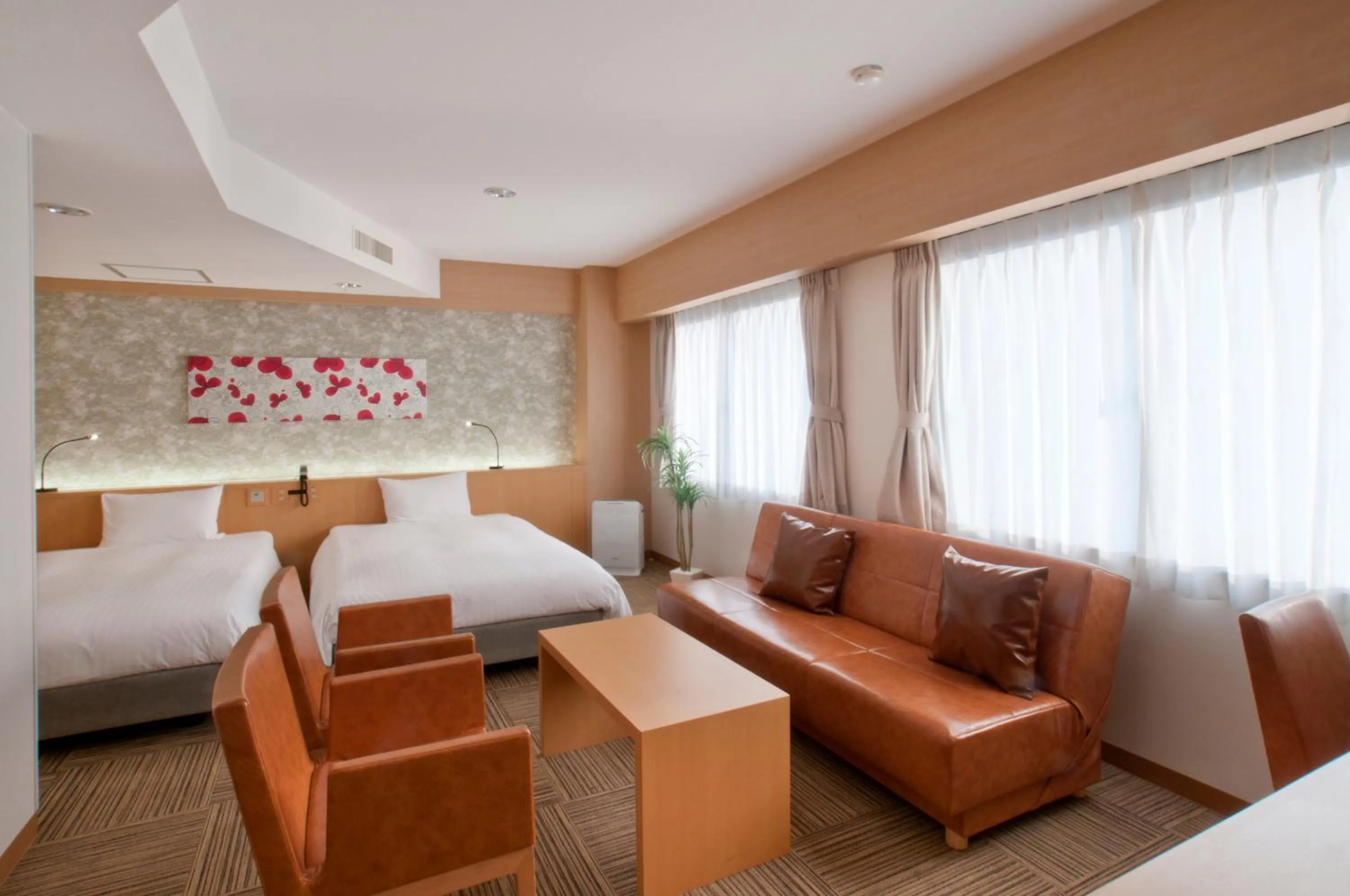 Seating area, Bed in Fukuoka Toei Hotel