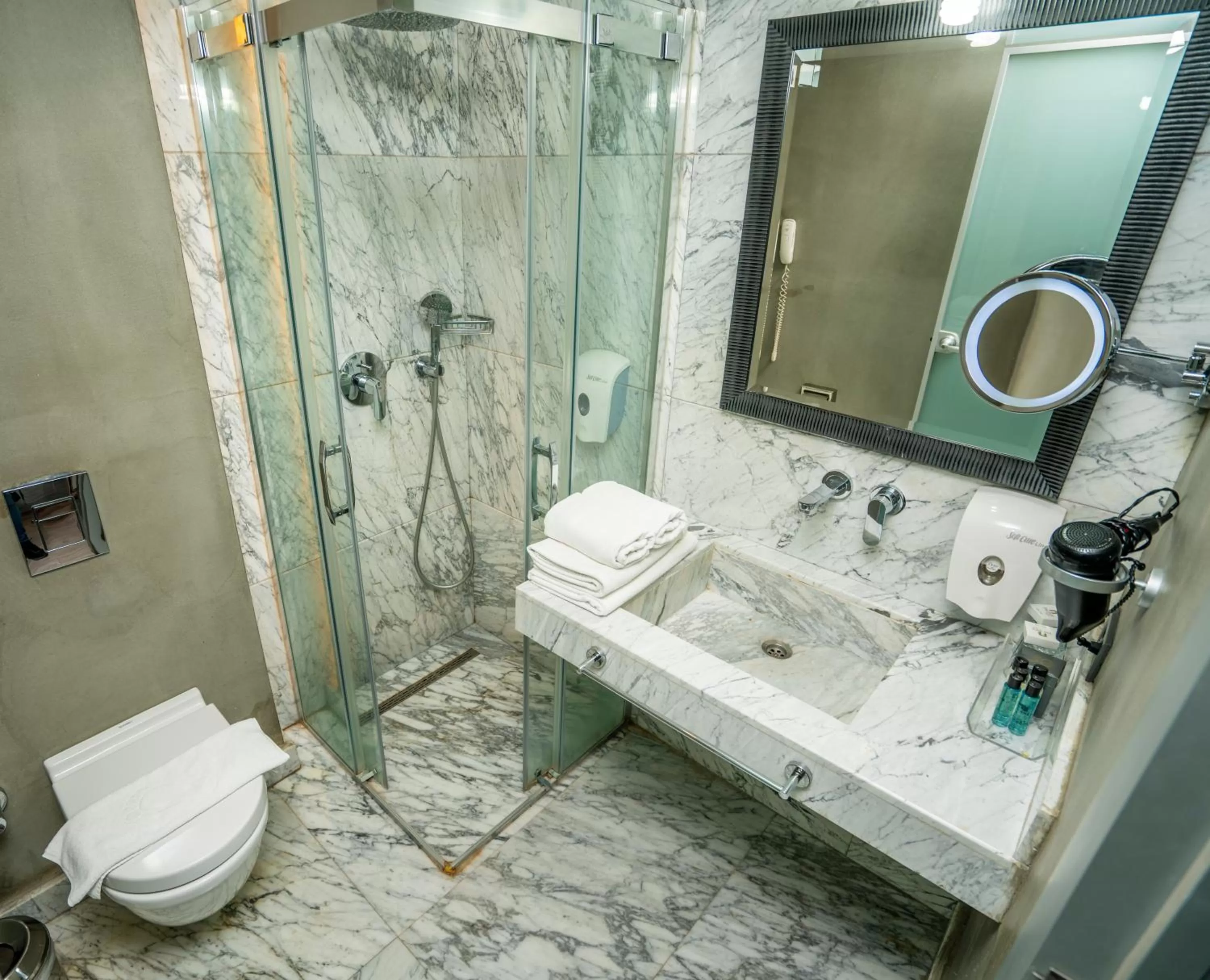 Bathroom in The Gate Ataşehir Finance Centre