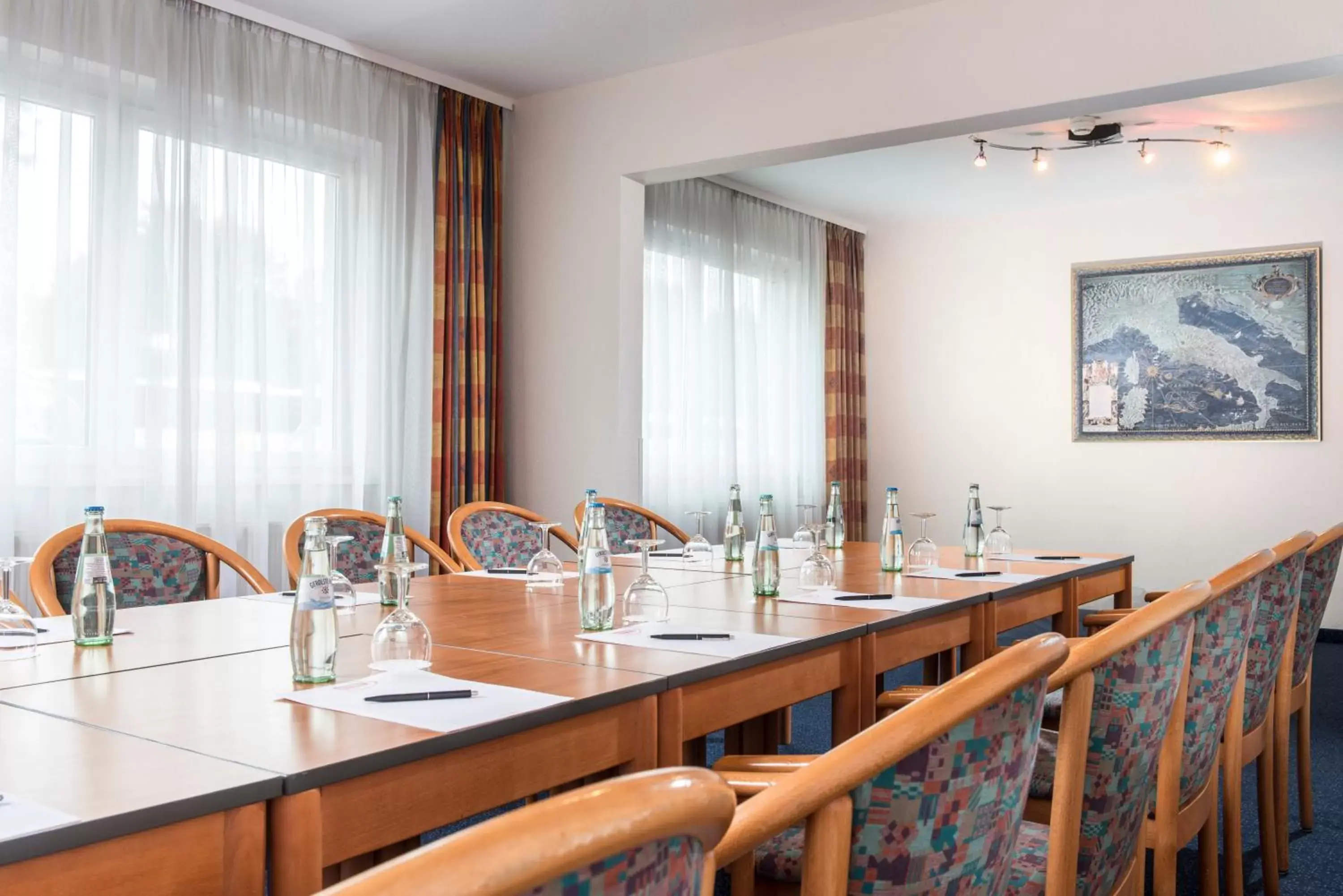 Business facilities, Restaurant/Places to Eat in Good Morning + Berlin City East