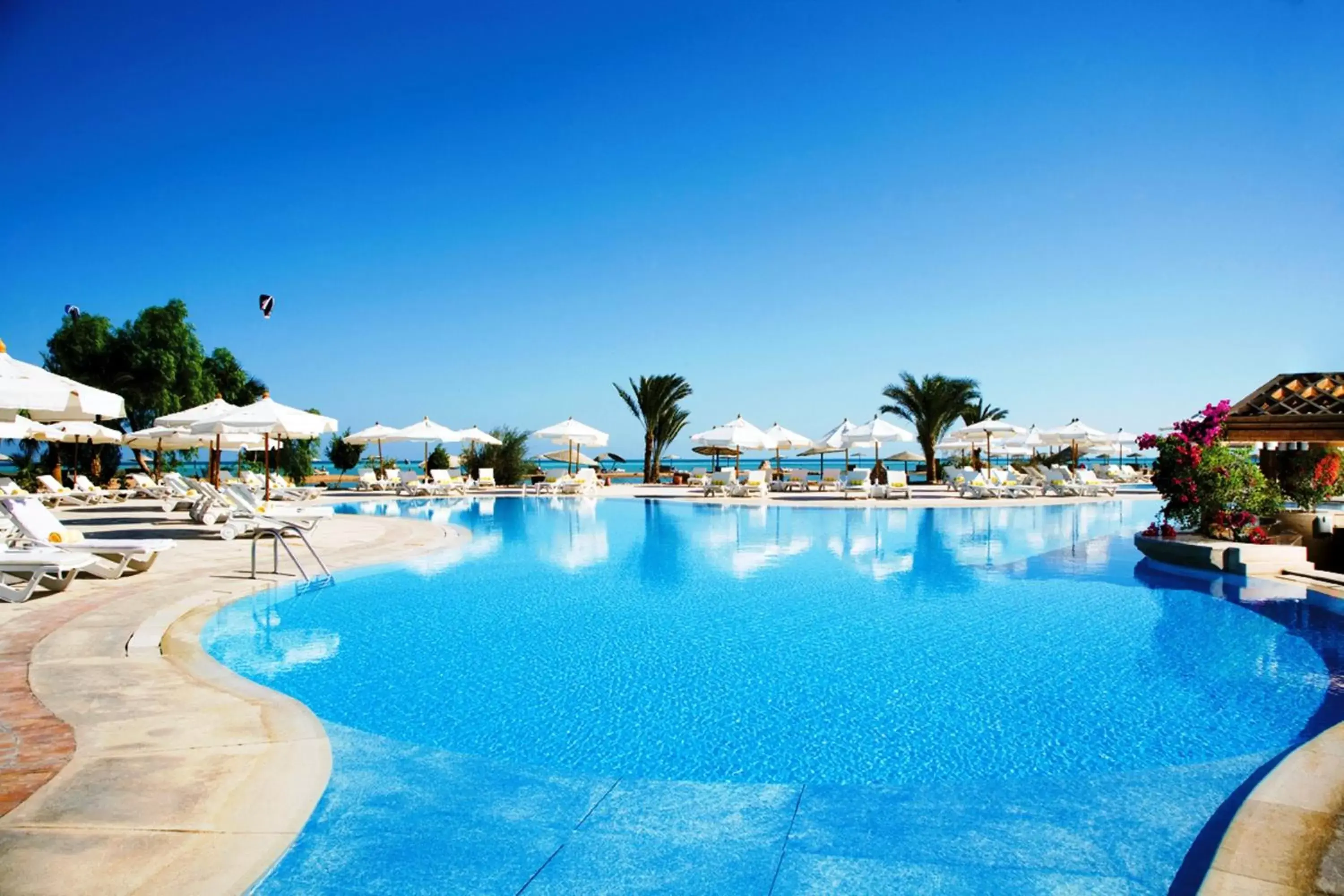 Sea view, Swimming Pool in Movenpick Resort & Spa El Gouna