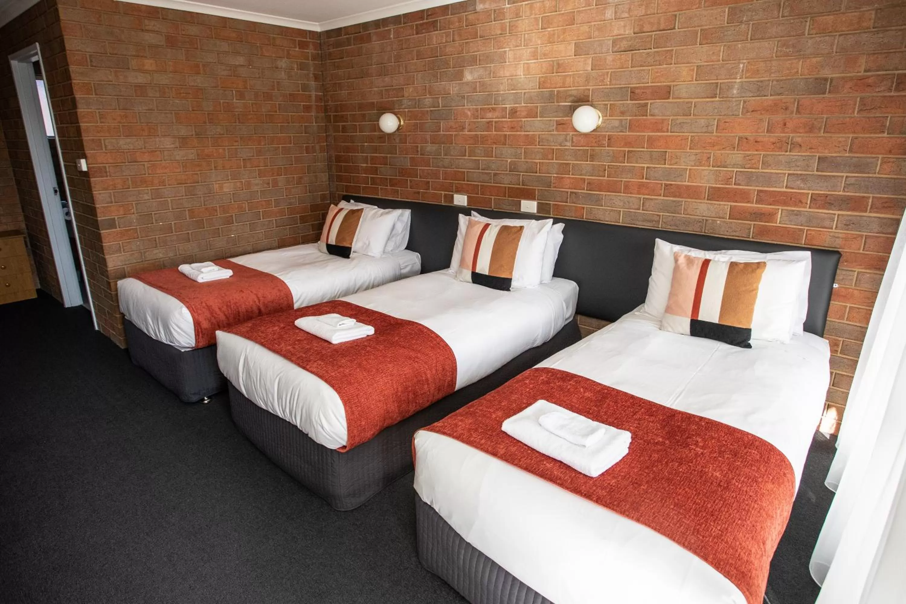 Bed in Moama Motel