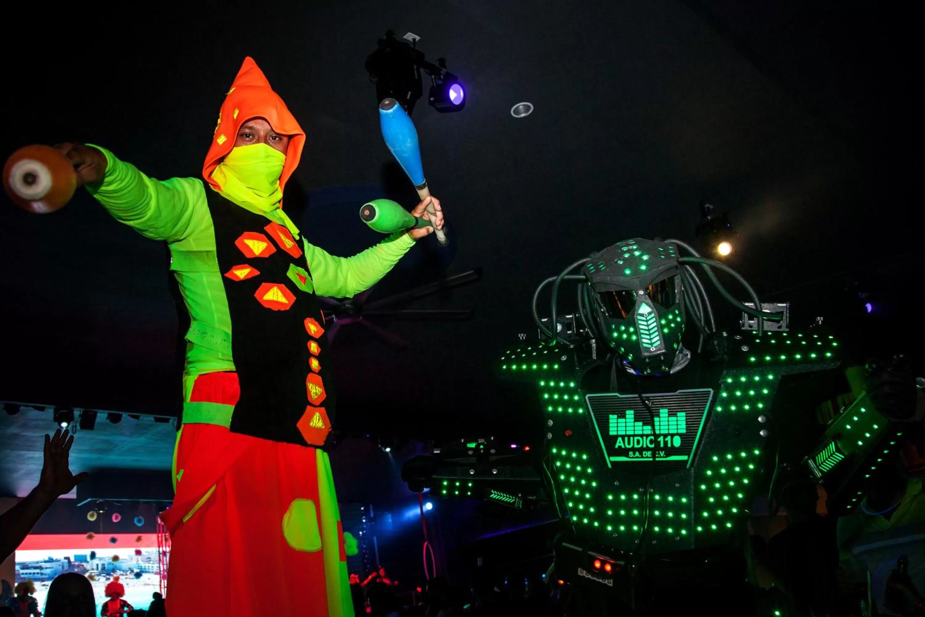 Entertainment in Riu Playacar - All Inclusive