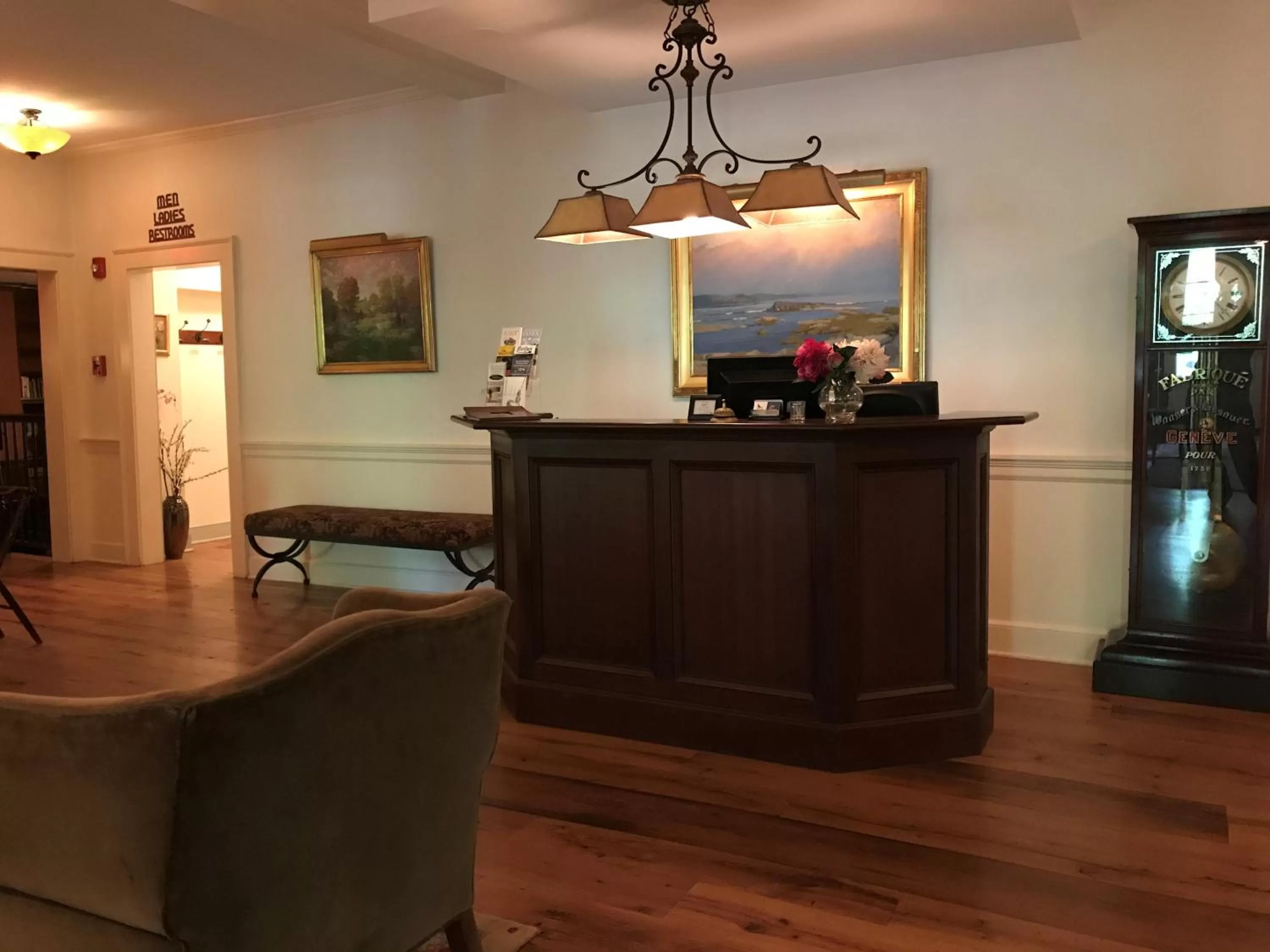 Lobby or reception in The Old Lyme Inn