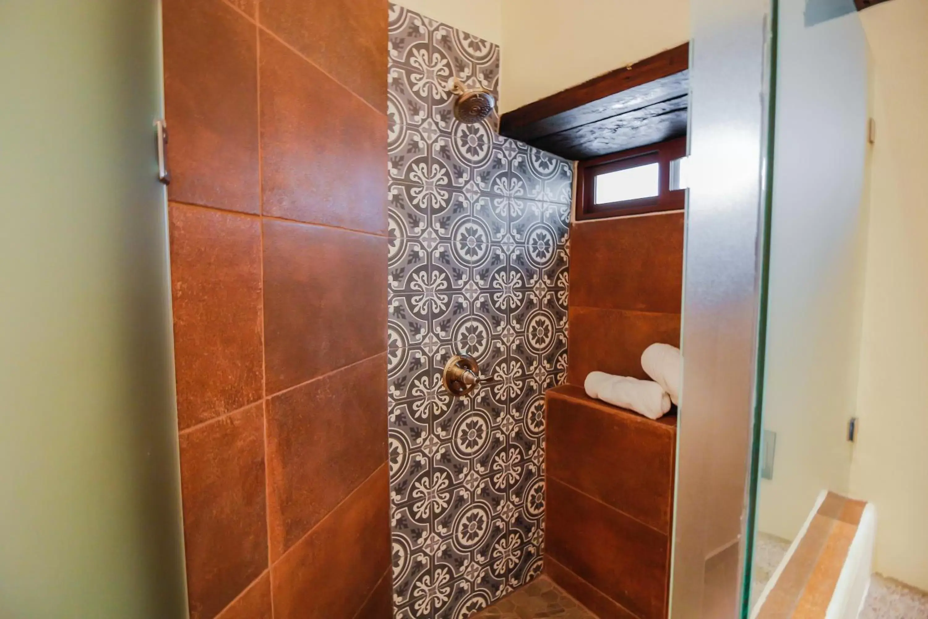 Bathroom in Hotel La Notaría