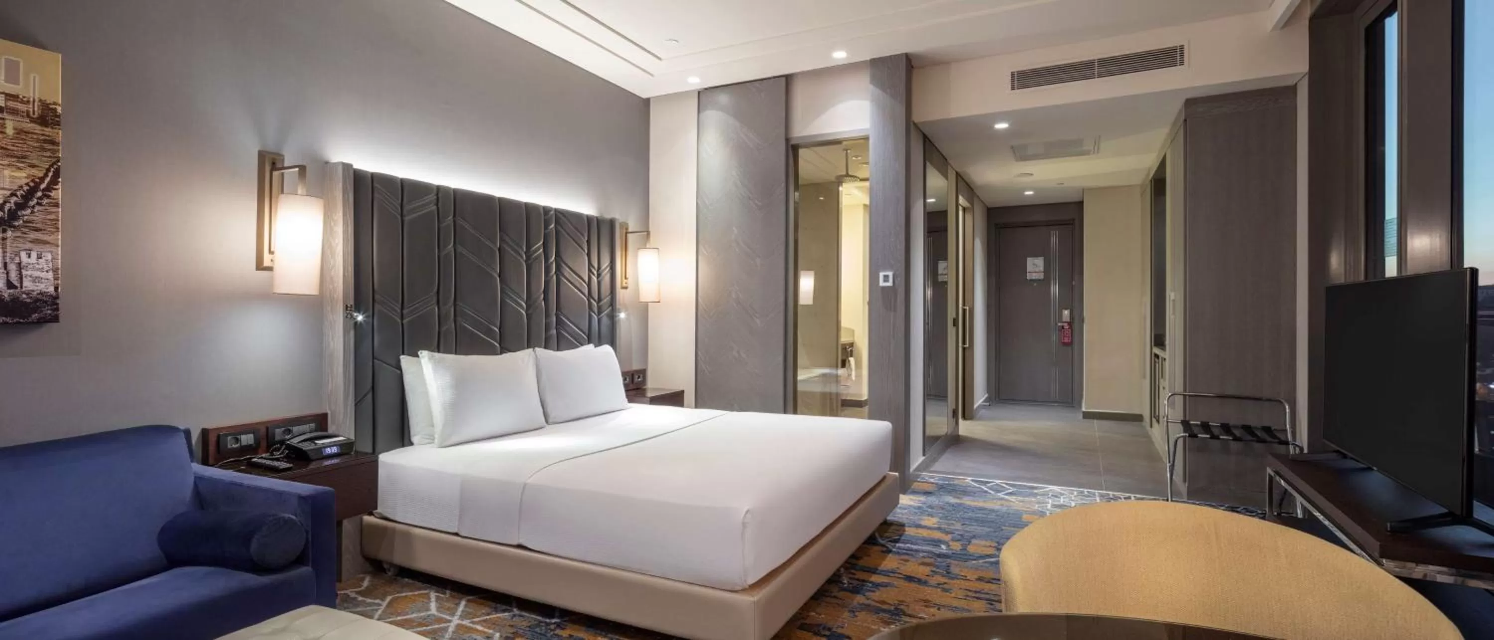 Bed in Hilton Istanbul Bakirkoy