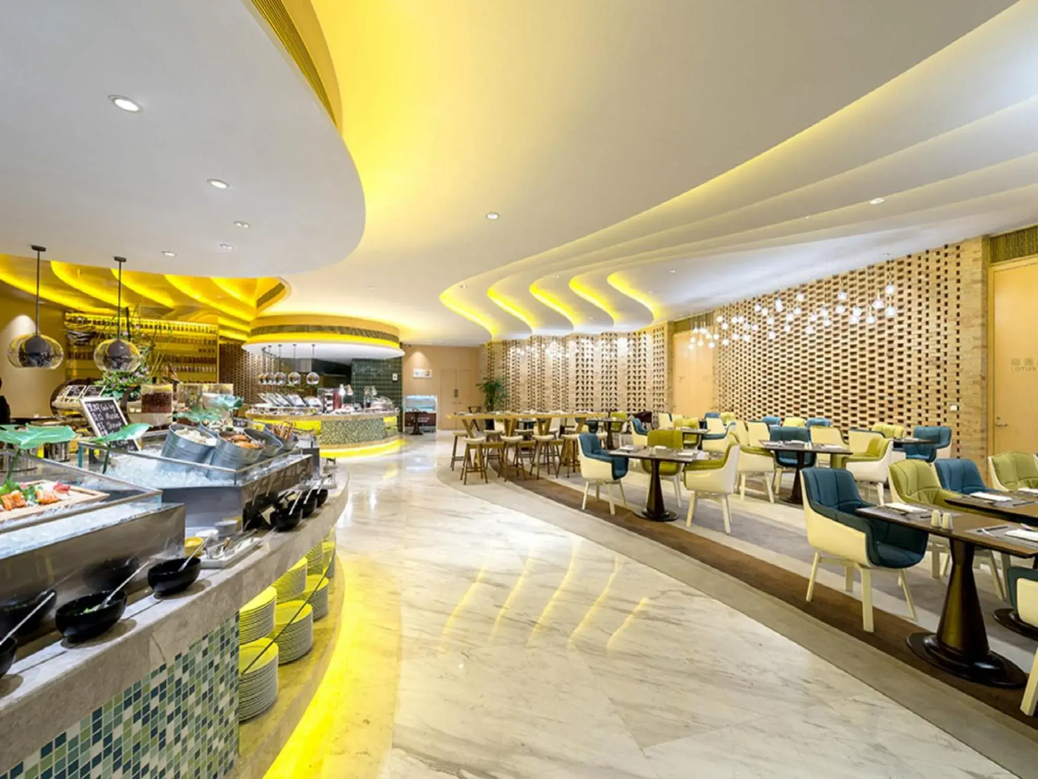 Restaurant/Places to Eat in Novotel Suzhou Sip