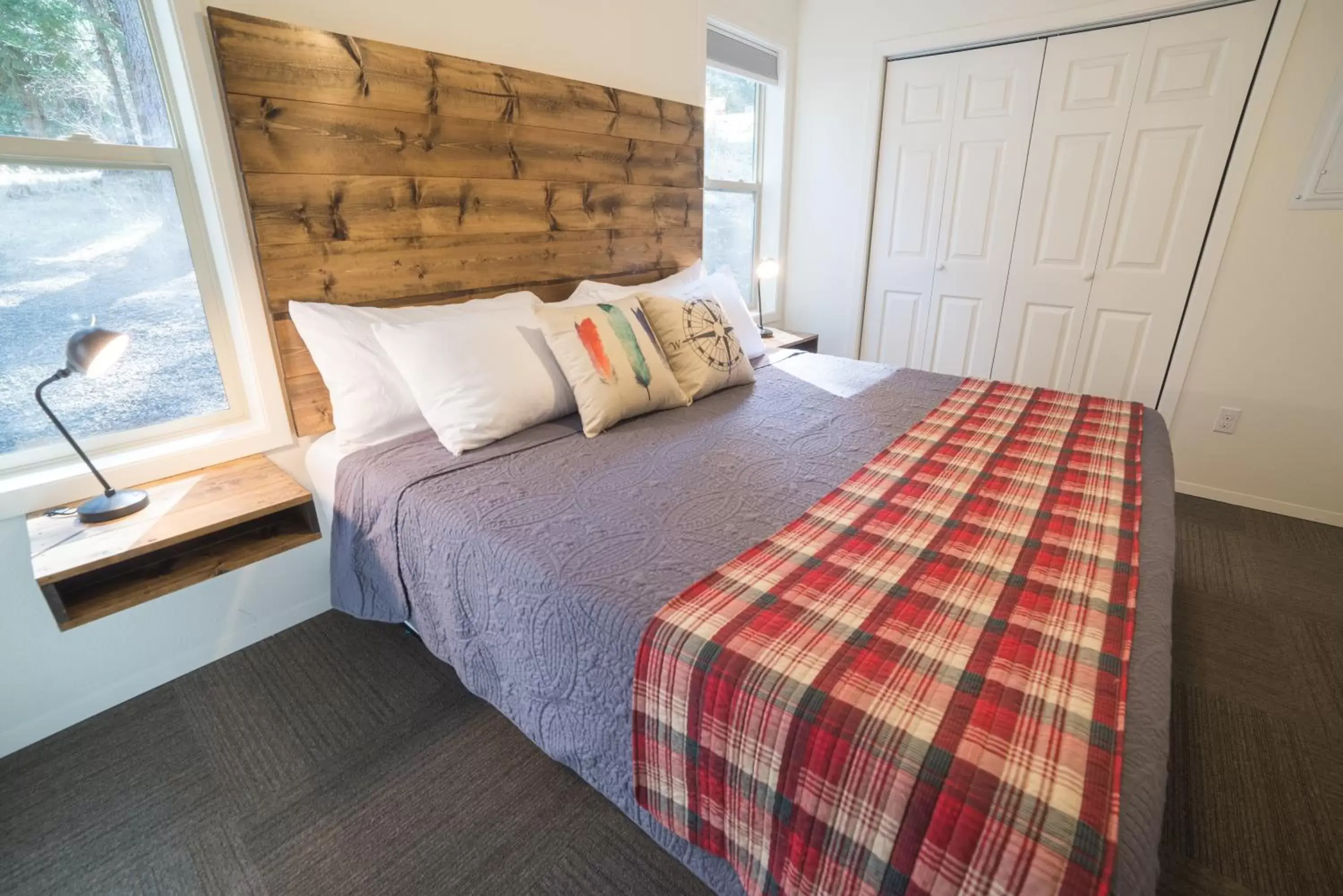 Bed in Eagle Cap Chalets