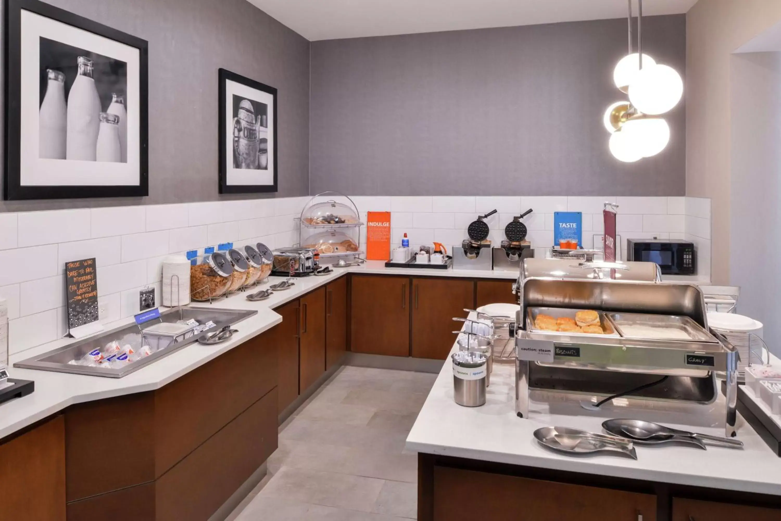 Breakfast, Restaurant/Places to Eat in Hampton Inn & Suites Legacy Park-Frisco