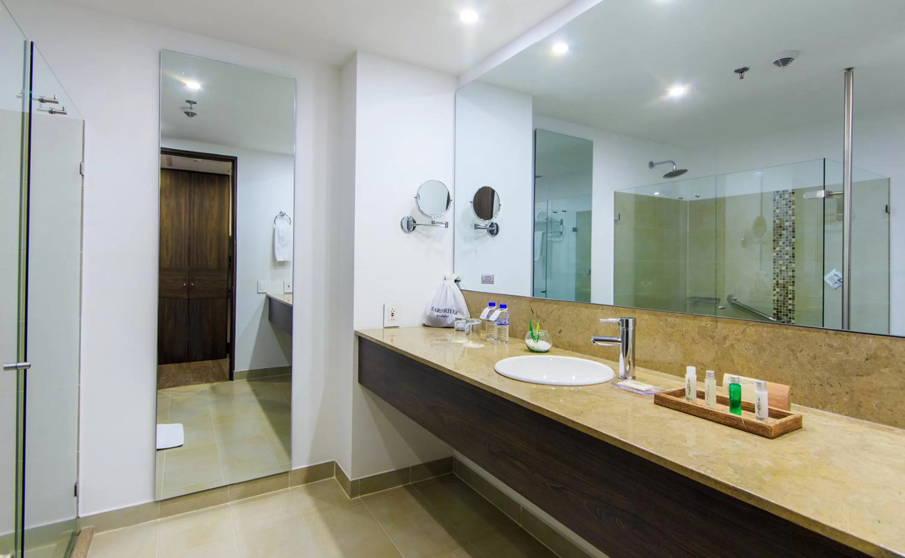 Superior Twin Room in Hotel Mocawa Plaza Armenia