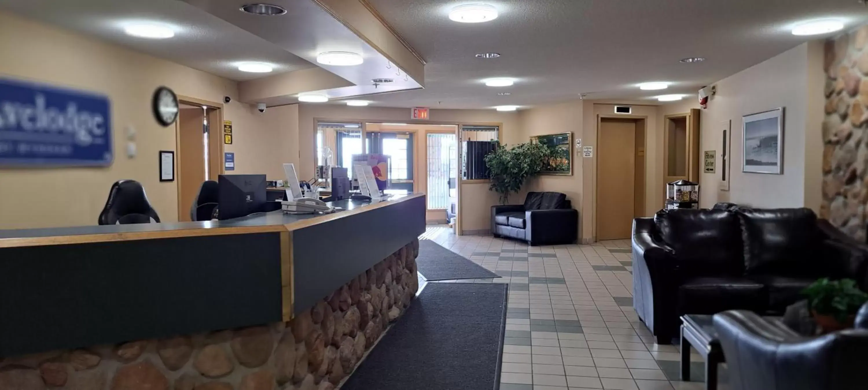 Lobby or reception, Lobby/Reception in Travelodge by Wyndham Lacombe