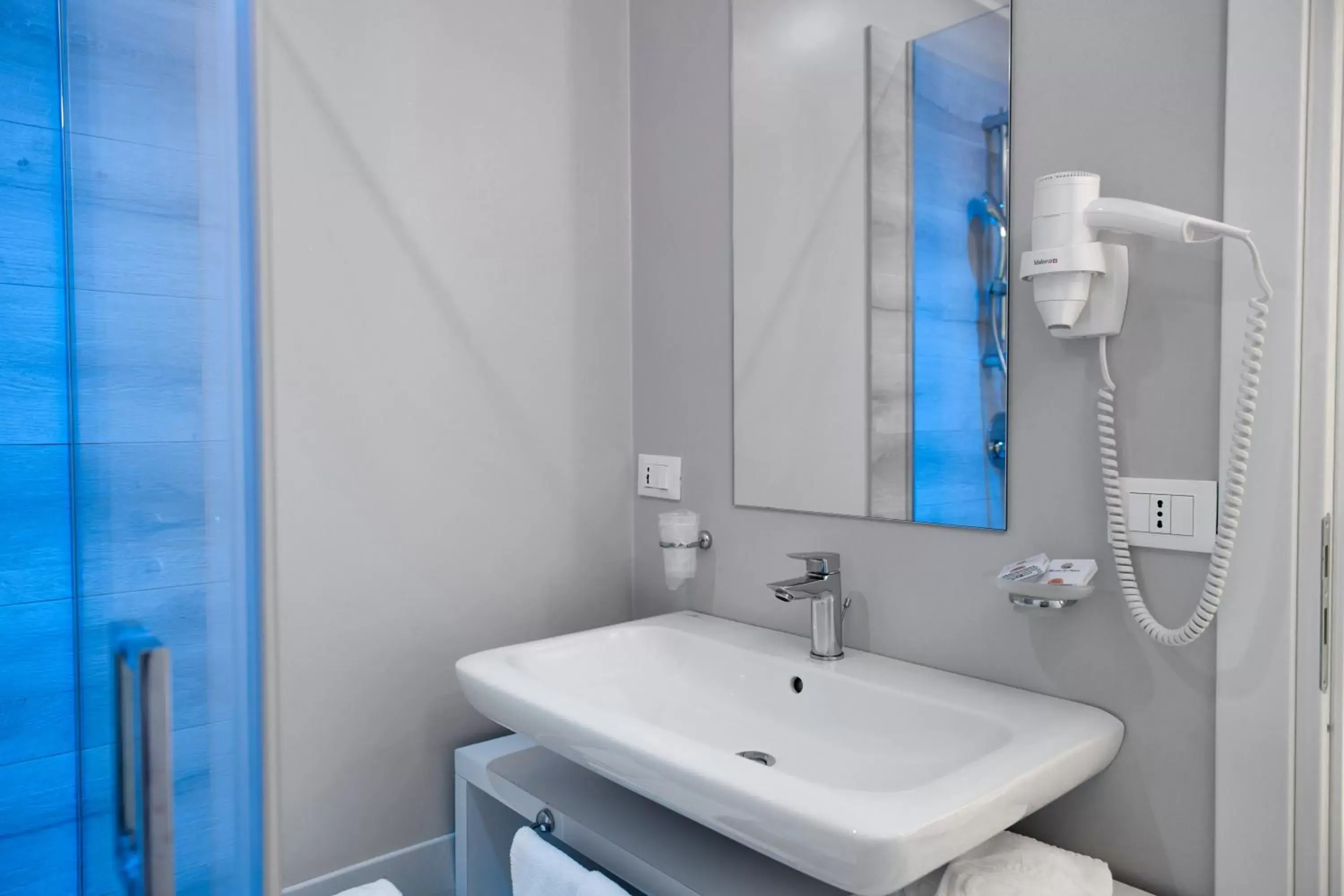 Bathroom in Marina di Petrolo Hotel & SPA