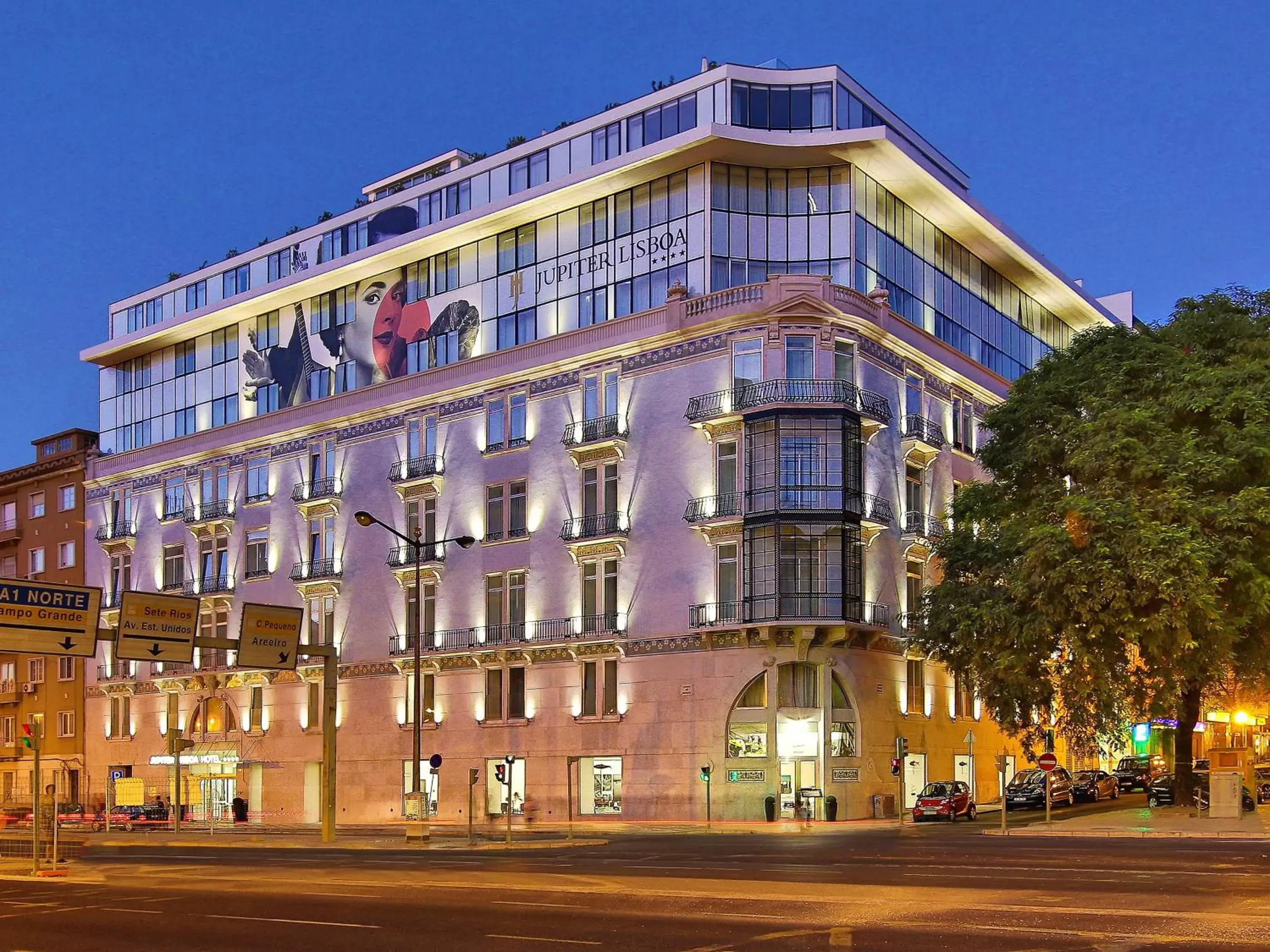 Facade/entrance, Property Building in Jupiter Lisboa Hotel