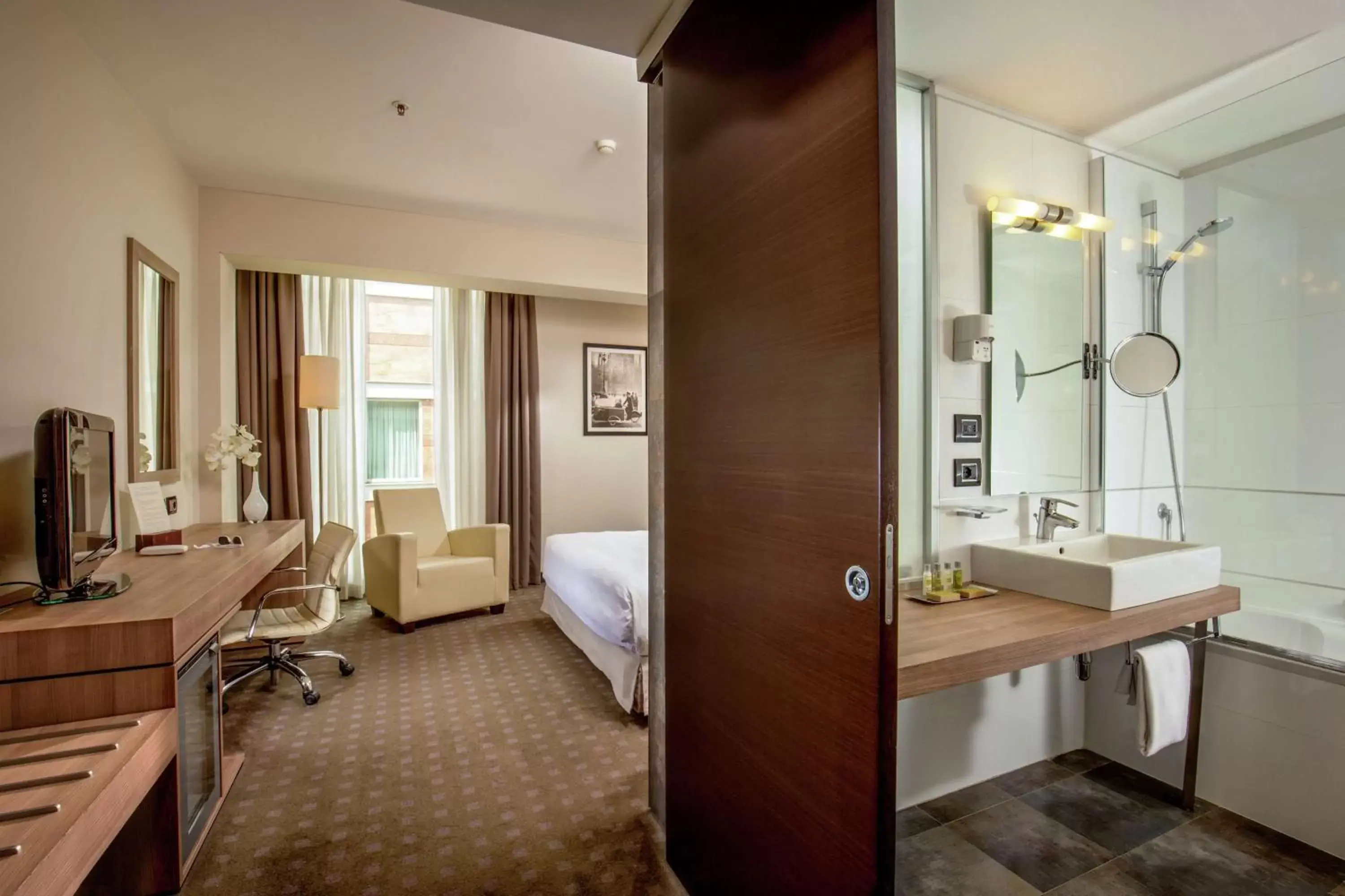 Photo of the whole room, Bathroom in DoubleTree By Hilton Milan