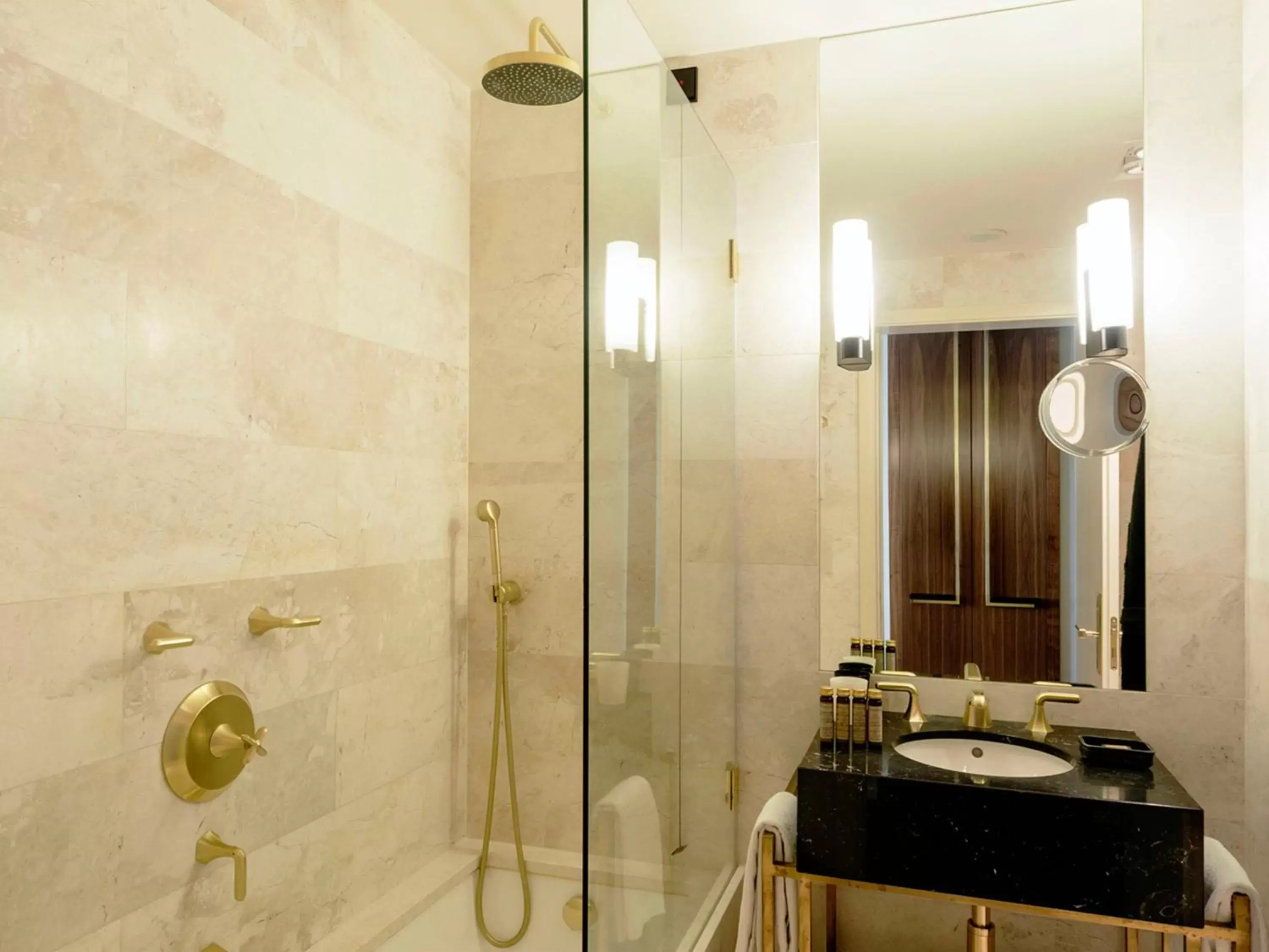 Shower, Bathroom in Altis Avenida Hotel