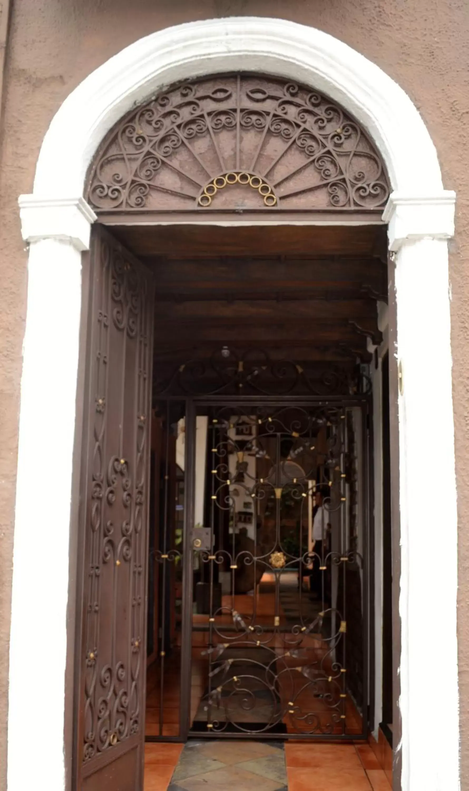 Facade/entrance in Hotel Villa Florencia Centro Histórico