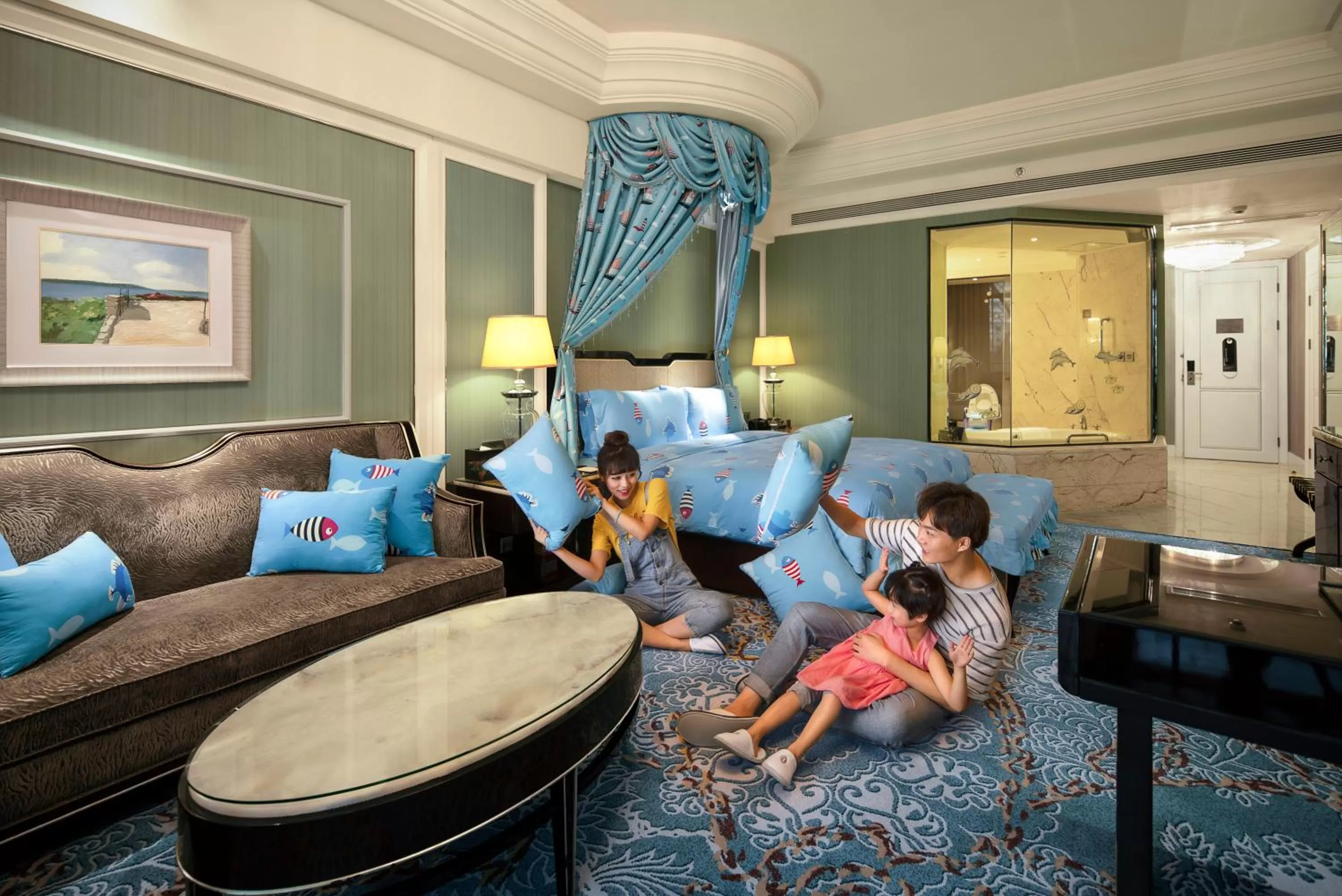 Lobby or reception in InterContinental Chengdu Global Center by IHG