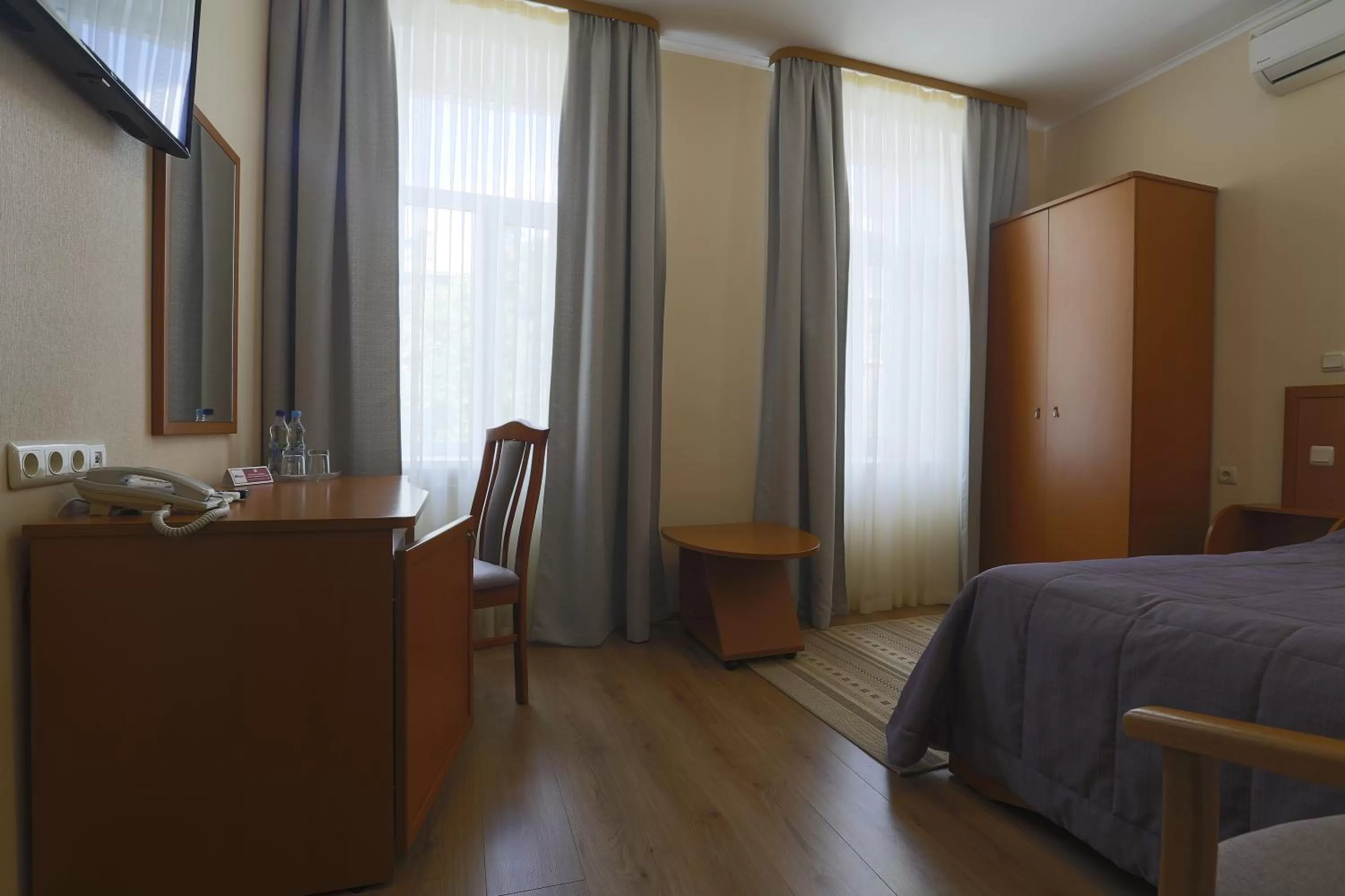 Bedroom, Bed in Oberig Hotel