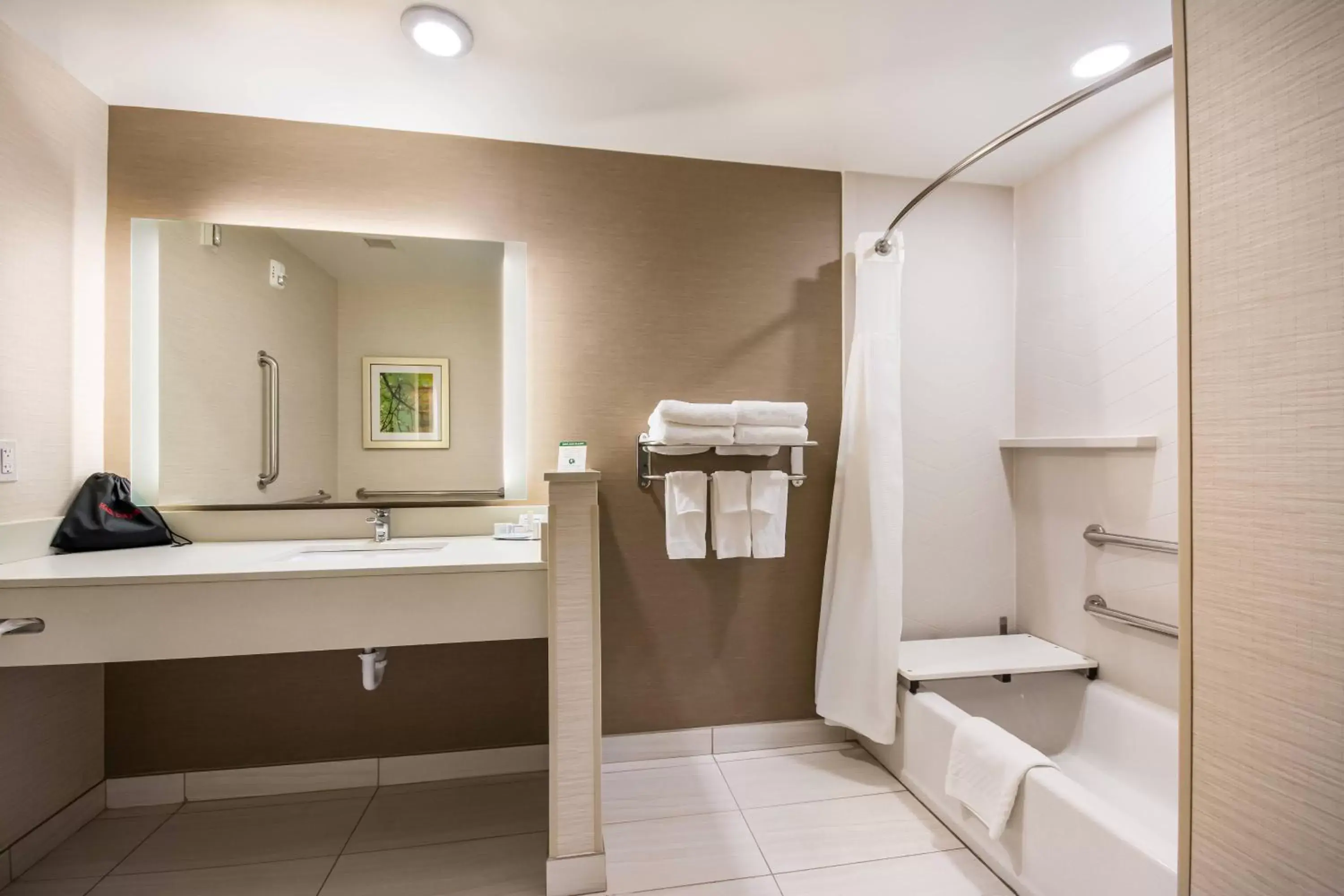 Bathroom in Fairfield Inn & Suites by Marriott Chickasha