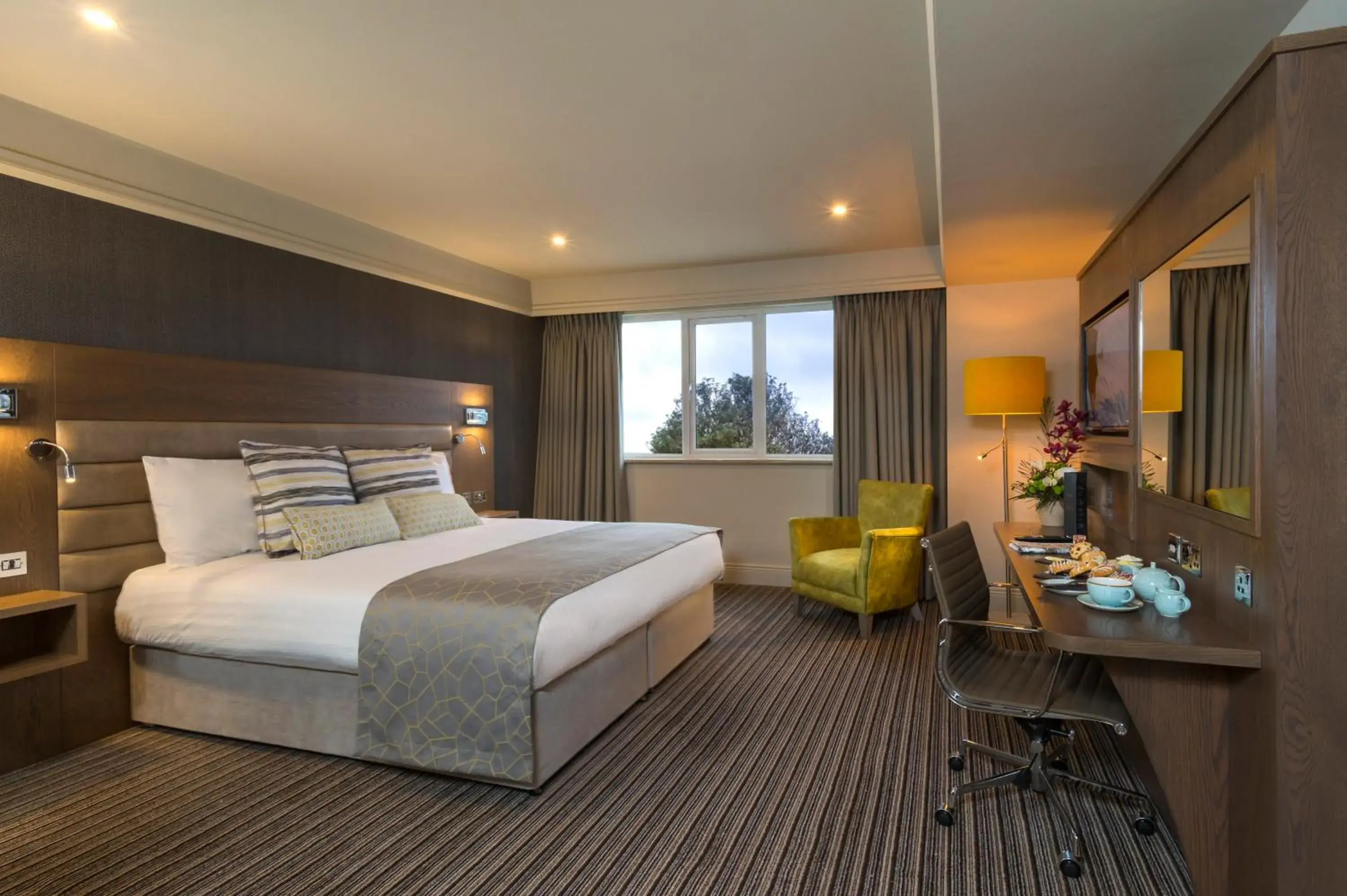 Bedroom, Bed in Bonnington Hotel & Leisure Centre Bedroom, Bed in Bonnington Hotel & Leisure Centre