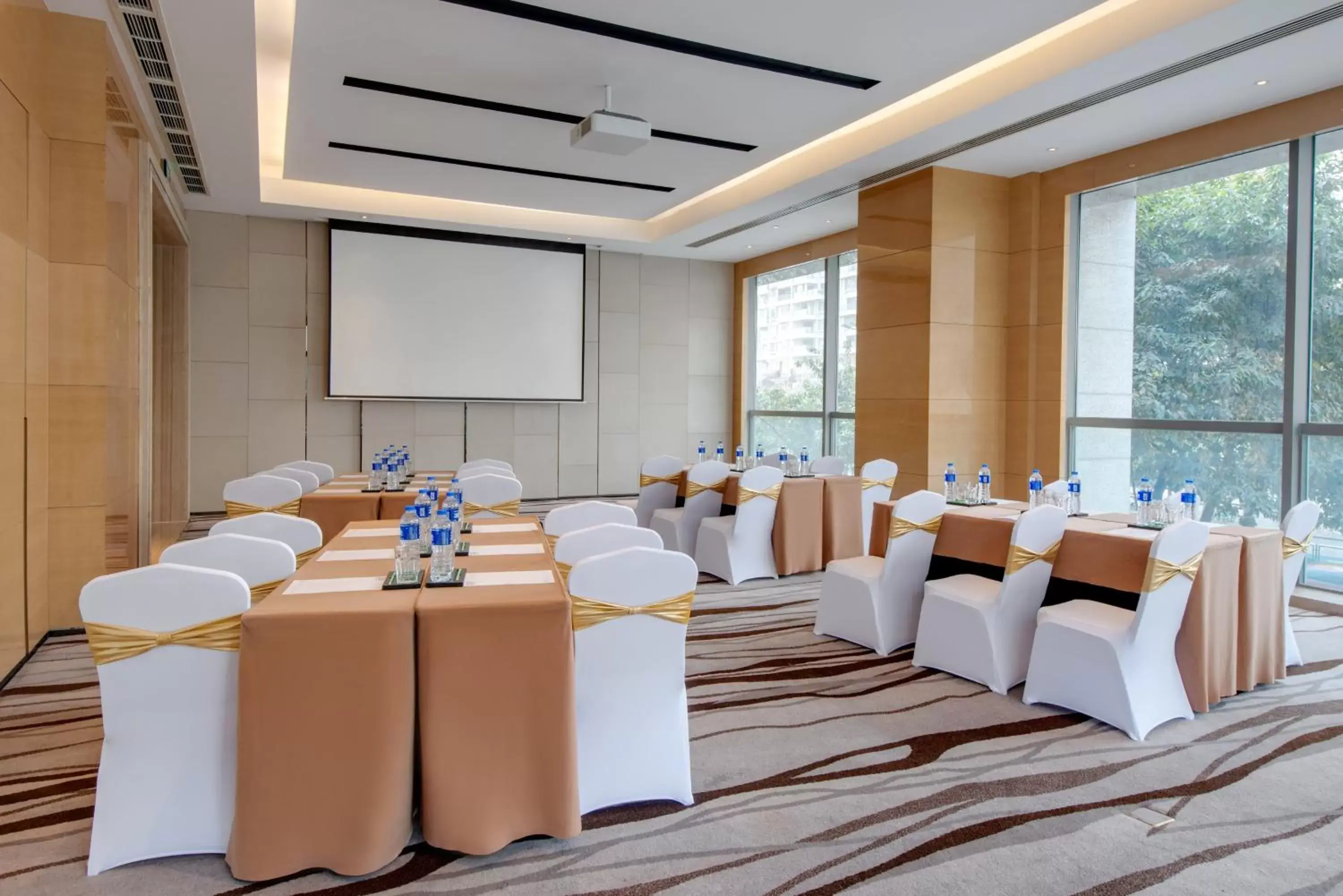 Meeting/conference room, Banquet Facilities in Holiday Inn Chengdu Oriental Plaza, an IHG Hotel