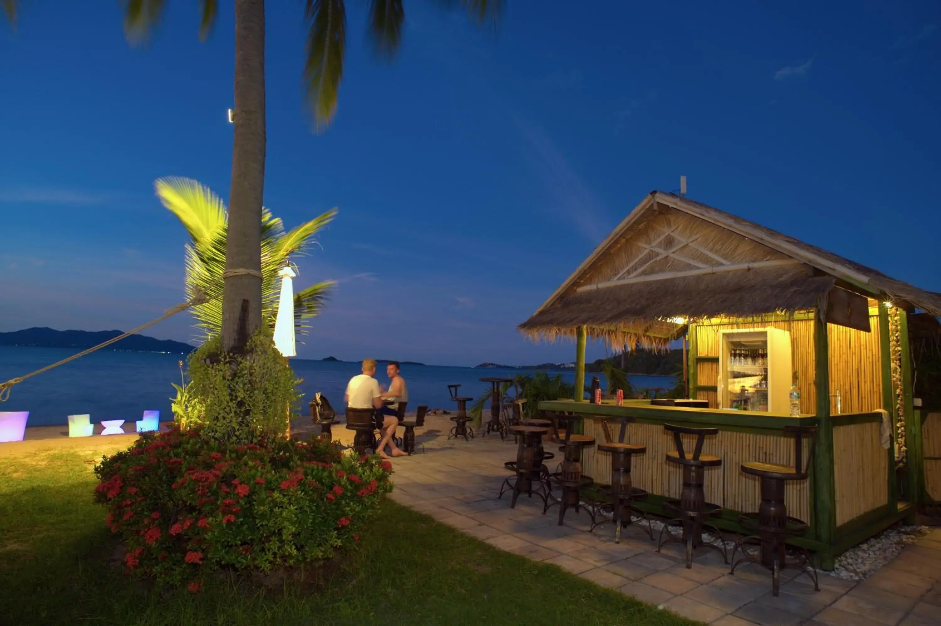 Lounge or bar in Baan Bophut Beach Hotel Samui - SHA Extra Plus