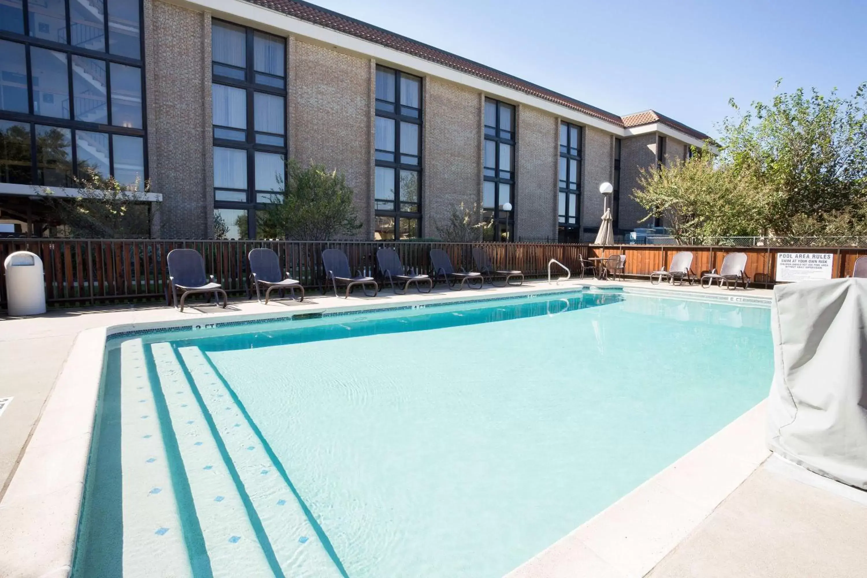 Activities, Swimming Pool in Drury Inn & Suites Austin North