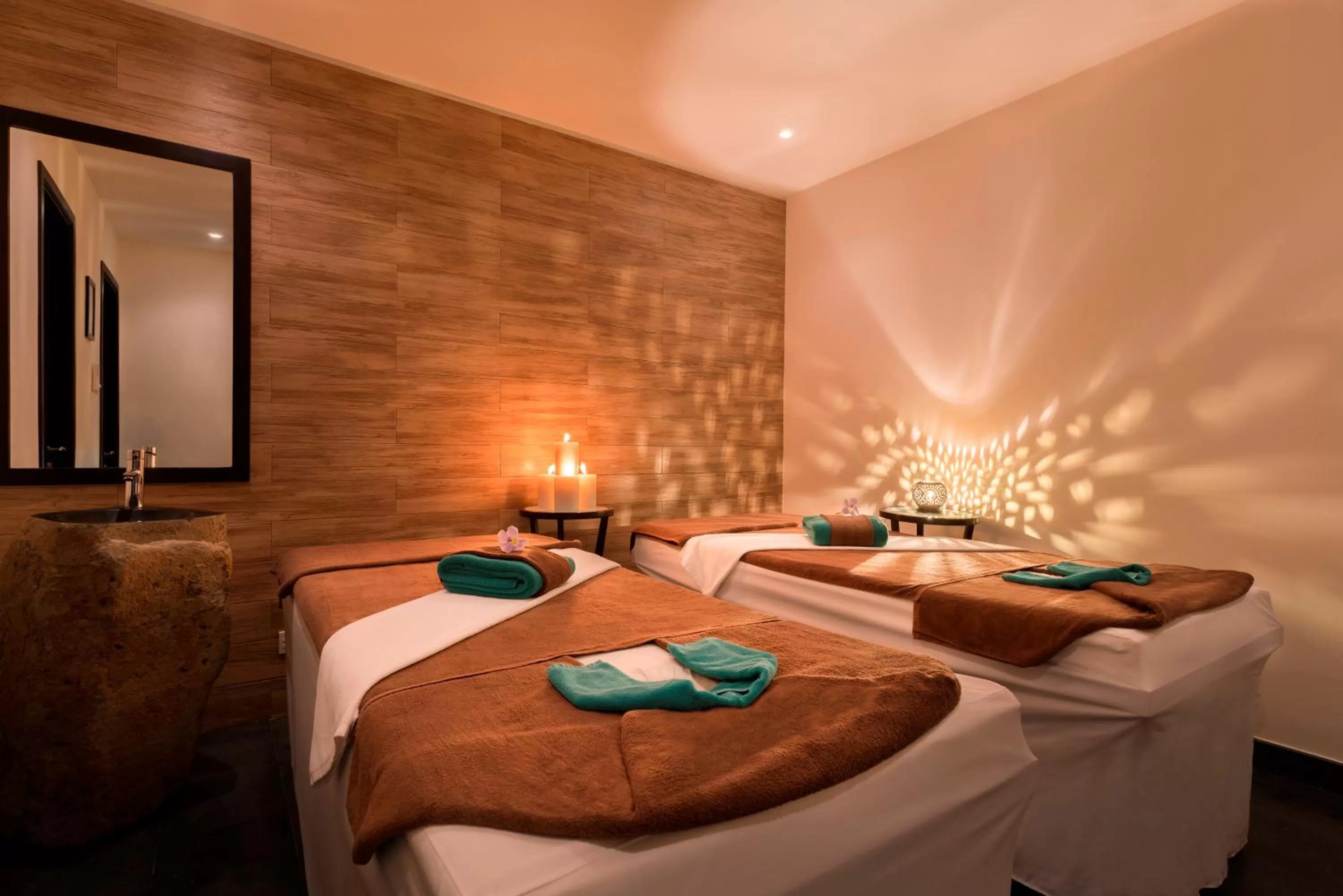 Massage, Bed in Boutique Hoi An Resort