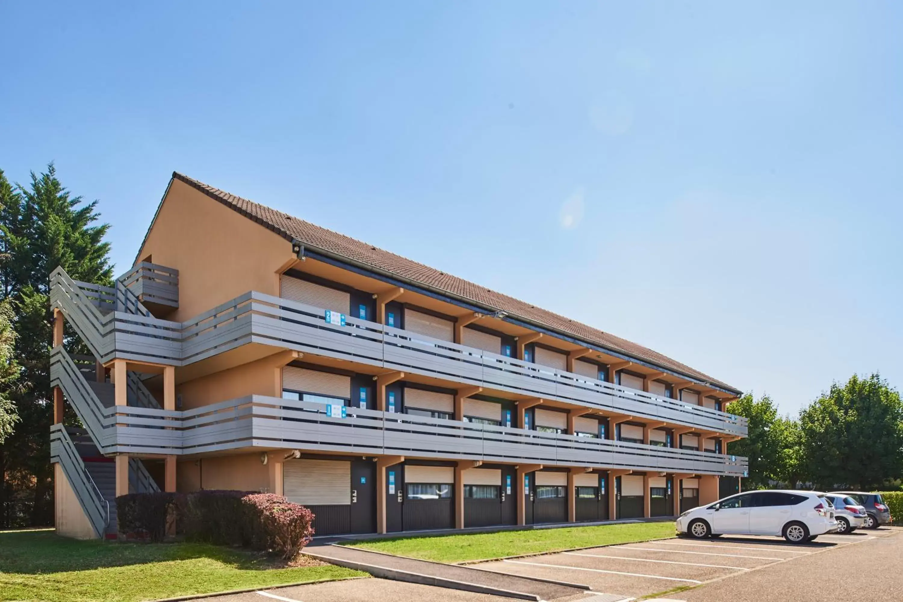 Facade/entrance, Property Building in Kyriad Direct Strasbourg Ouest - Zénith