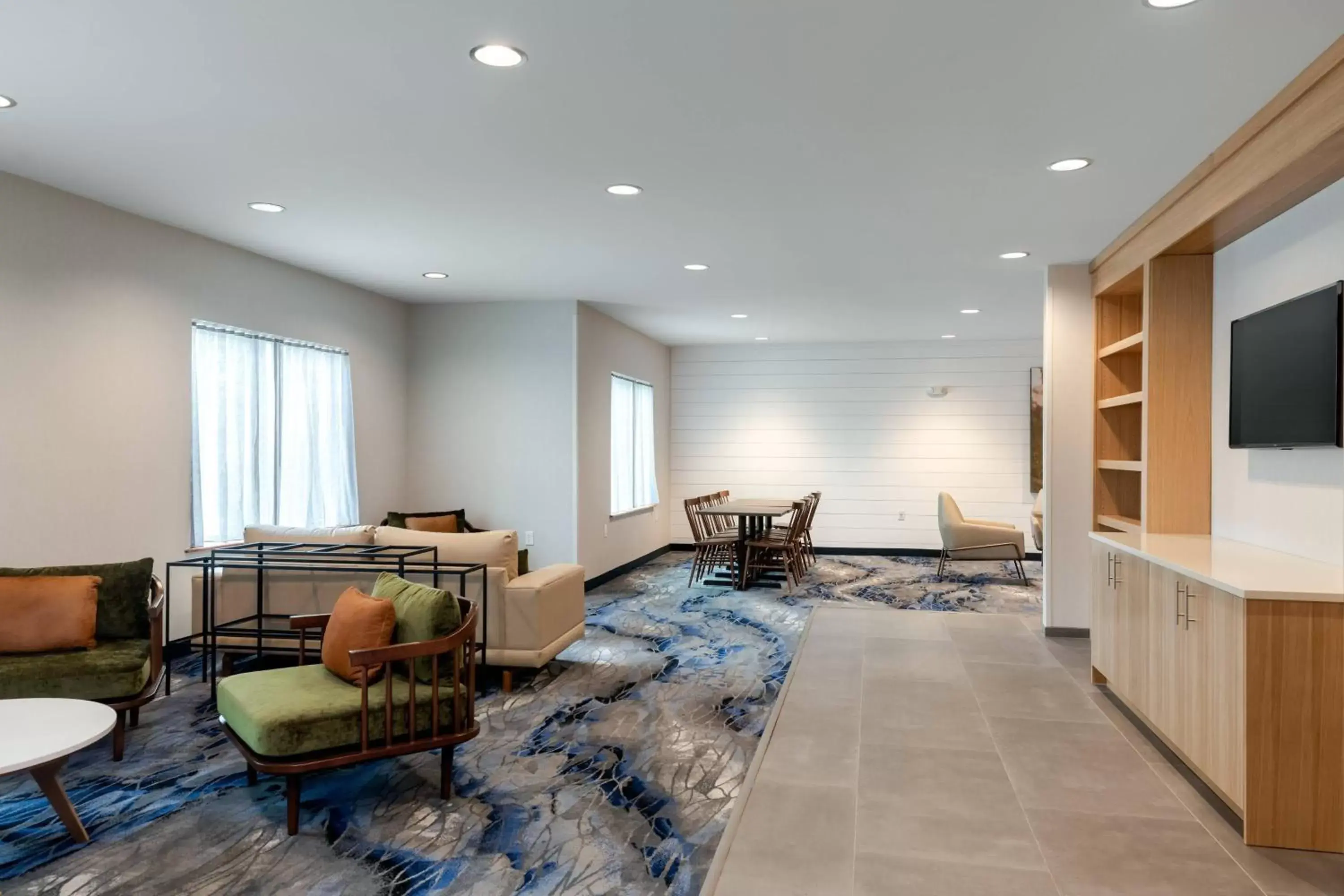 Lobby or reception, Seating Area in Fairfield Inn & Suites Savannah Airport