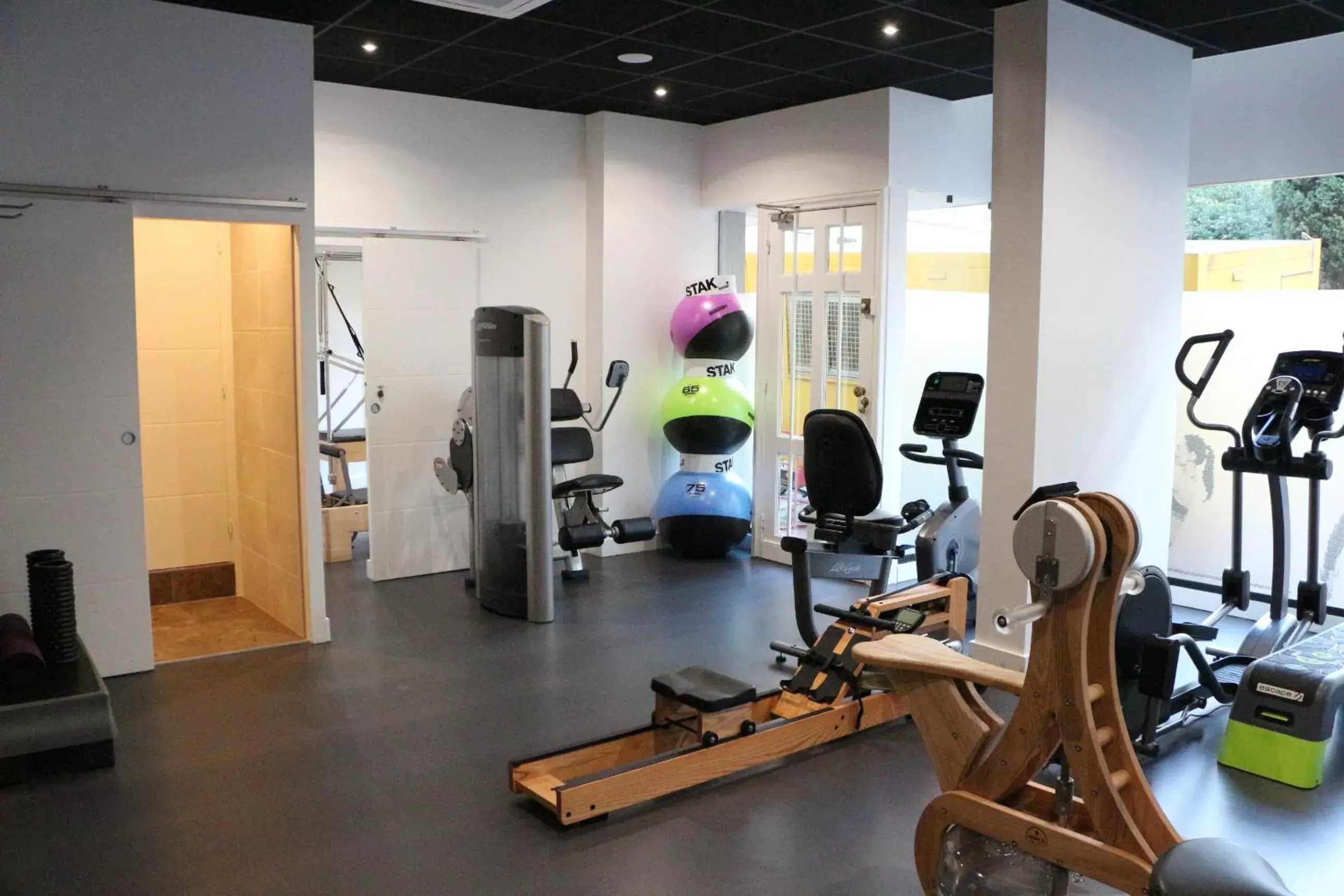 Fitness centre/facilities in Splendid Hotel & Spa Nice Fitness centre/facilities in Splendid Hotel & Spa Nice