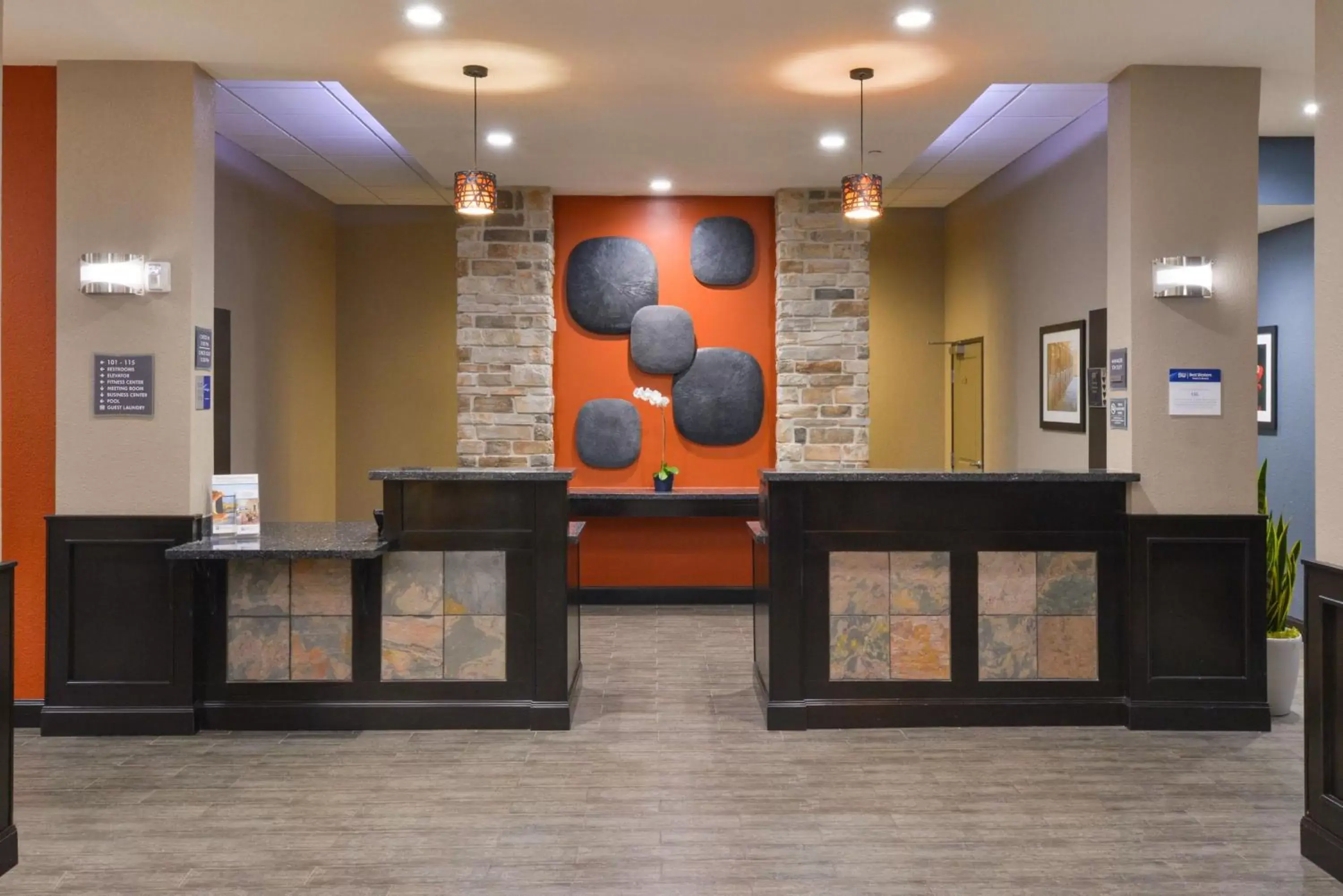 Lobby or reception in Best Western Plus Lake Jackson Inn & Suites