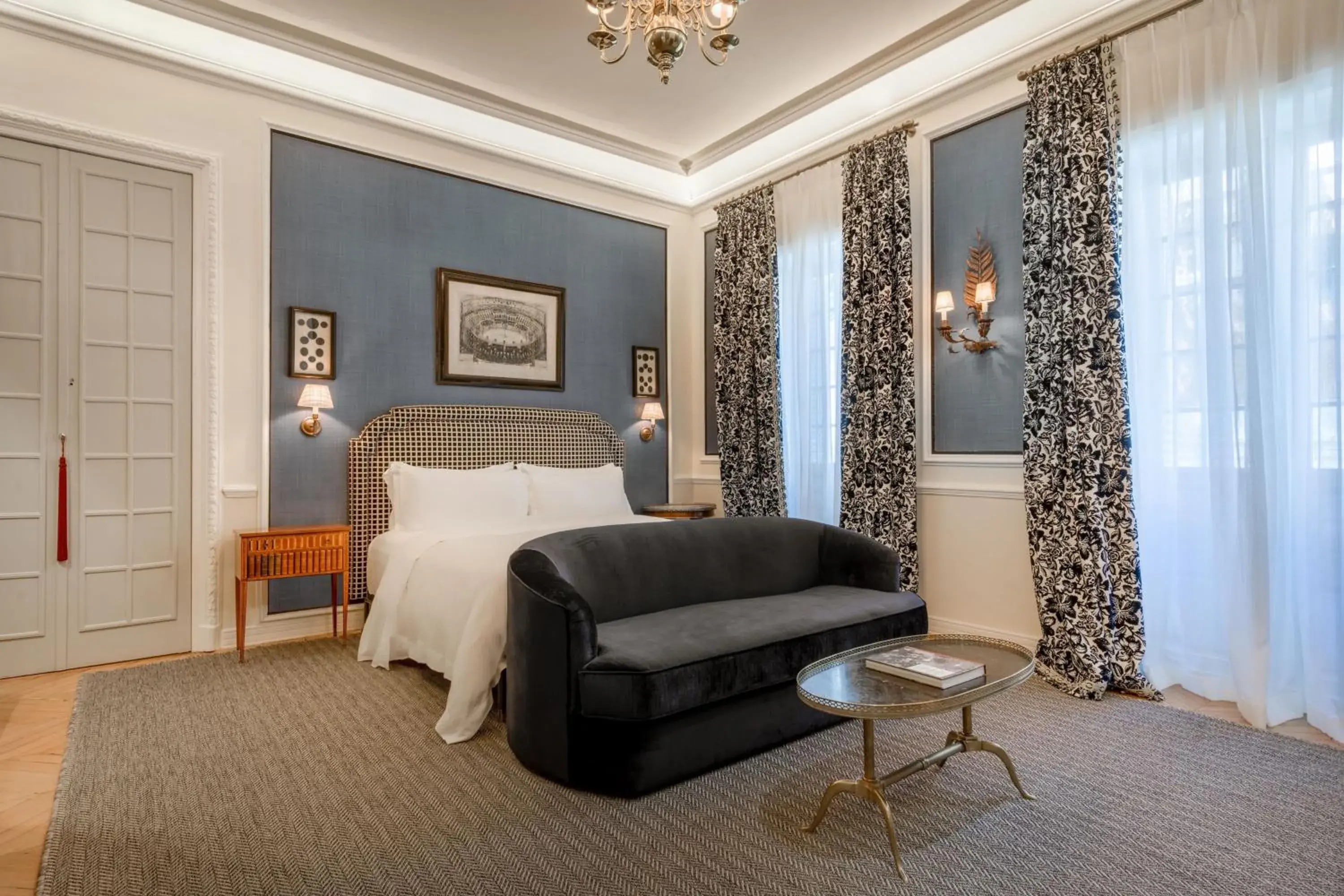 Photo of the whole room, Bed in Santo Mauro, a Luxury Collection Hotel, Madrid