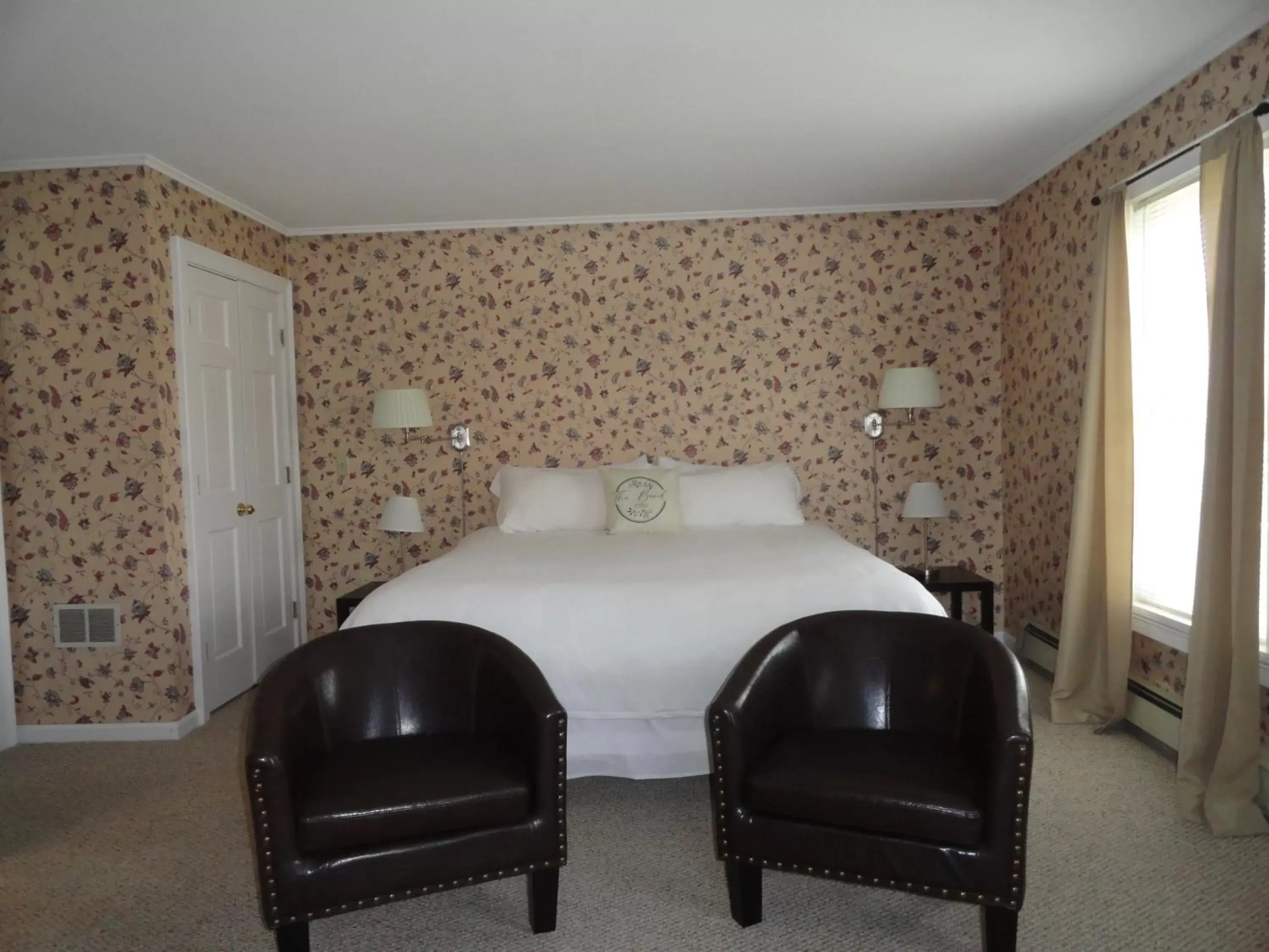 King Bed - Room 6  in The Bond 1786 Inn
