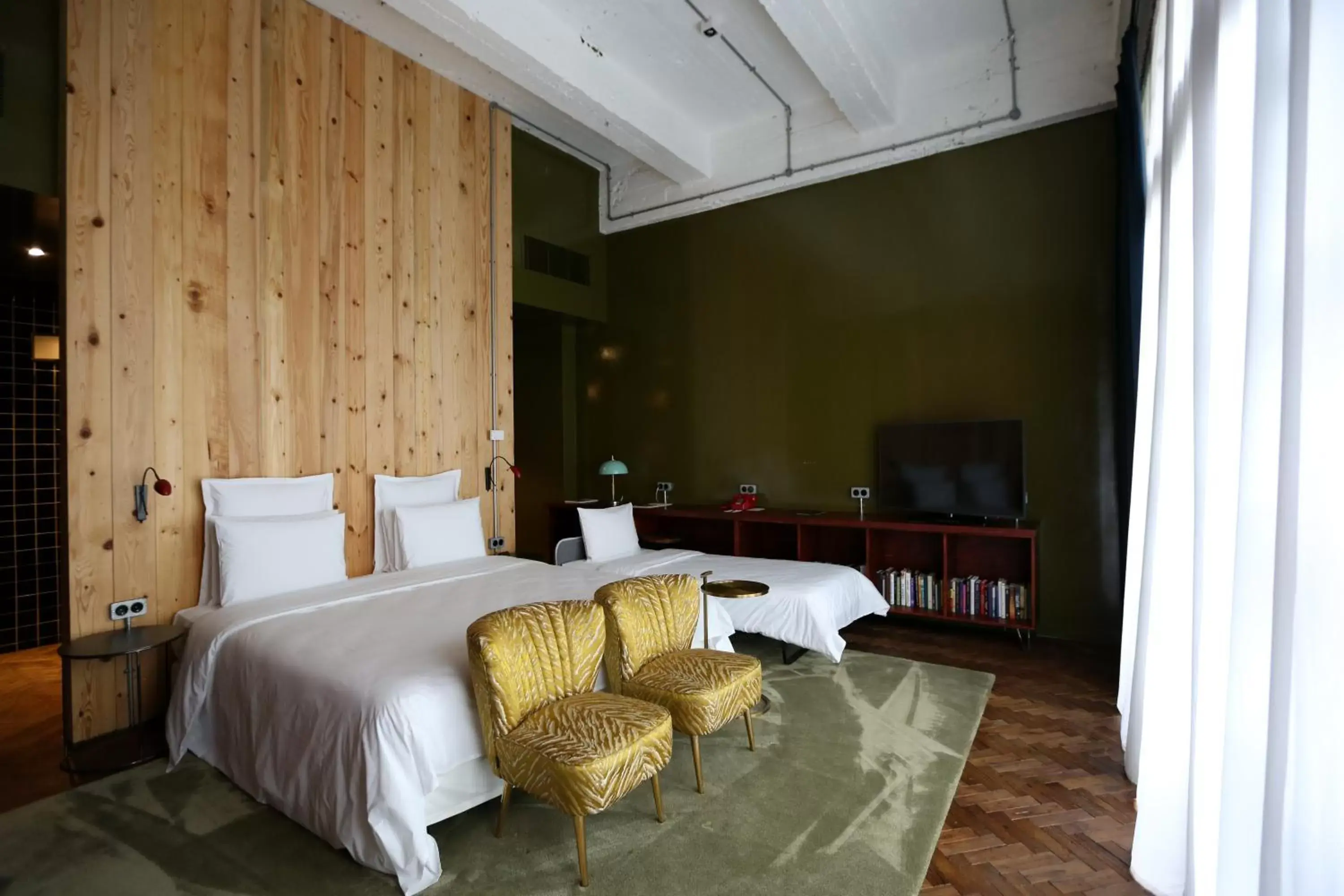 Bedroom, Bed in Stamba Hotel