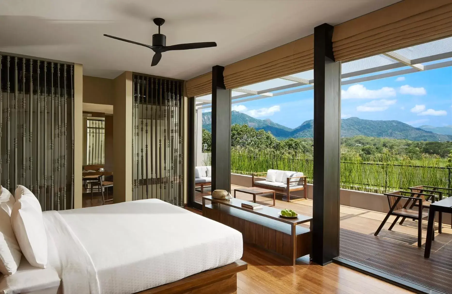 Bedroom, Mountain View in Jetwing Lake