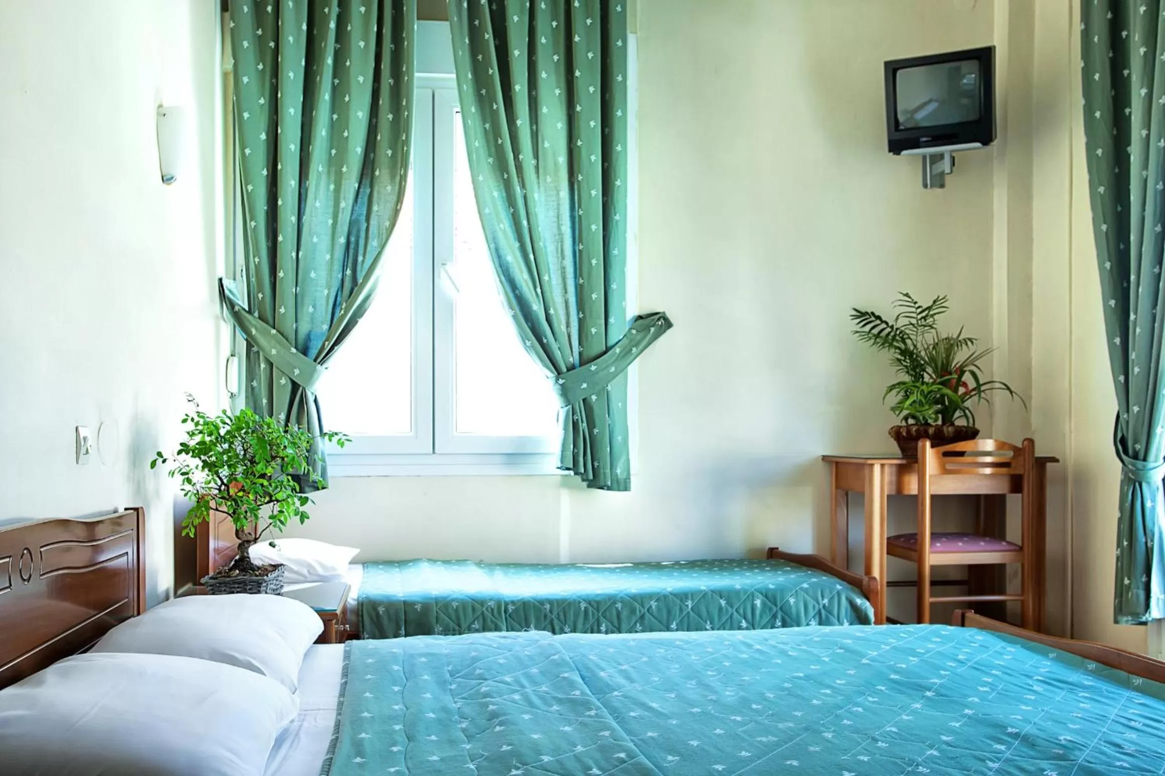 Photo of the whole room, Bed in Keletron Hotel - Bike friendly hotel