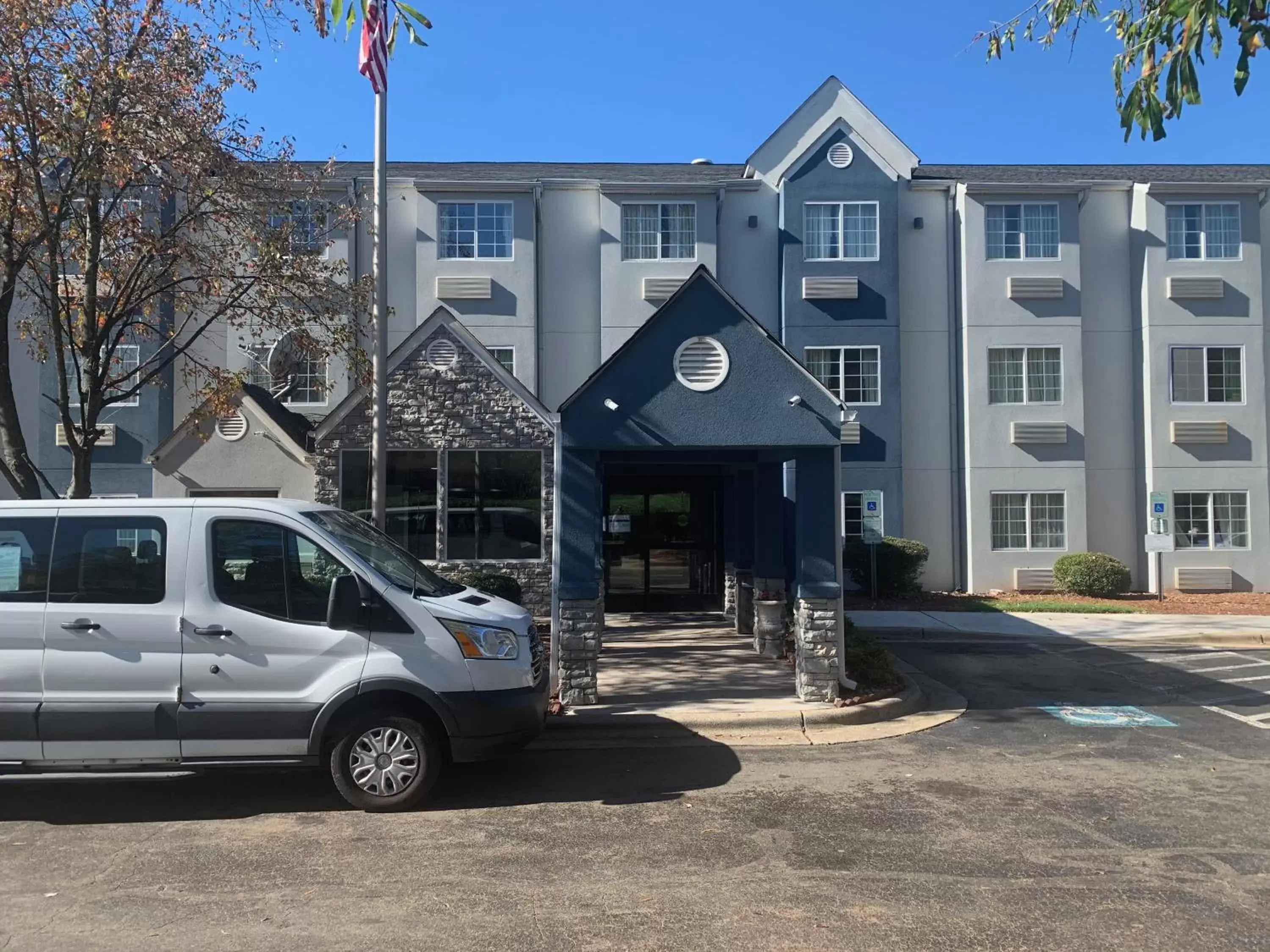 Property Building in Microtel Inn by Wyndham Charlotte Airport