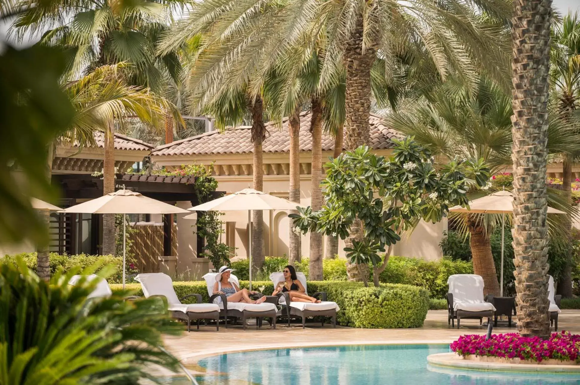 Guests, Swimming Pool in Four Seasons Resort Dubai at Jumeirah Beach