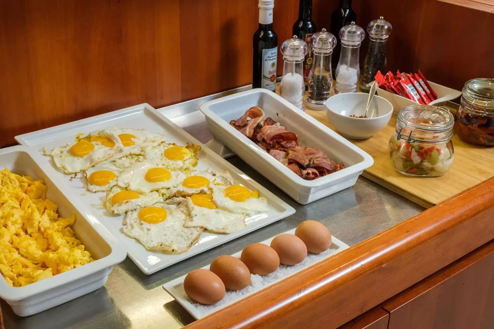 Breakfast in SHG Hotel Bologna