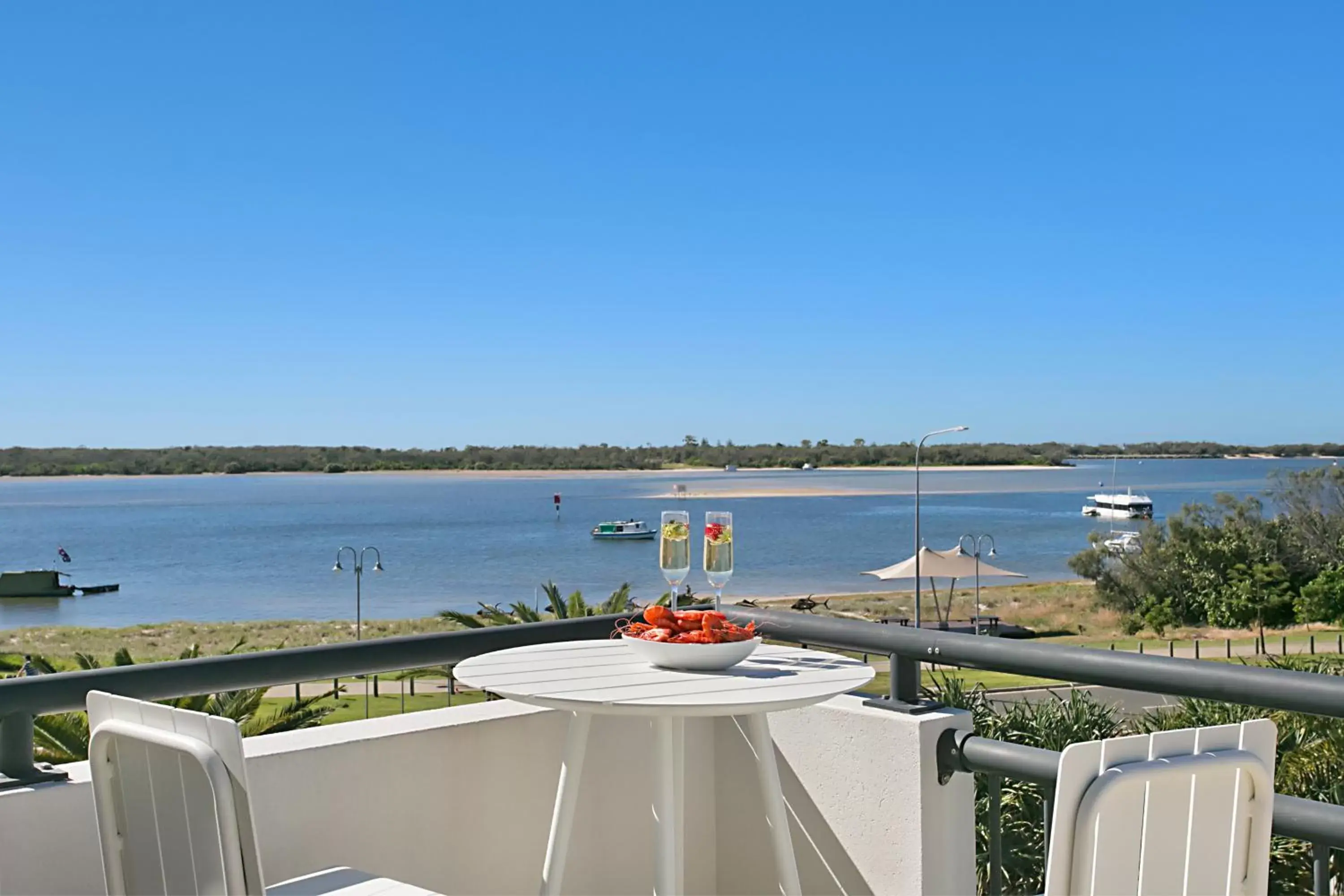 Balcony/Terrace in Sandcastles On The Broadwater